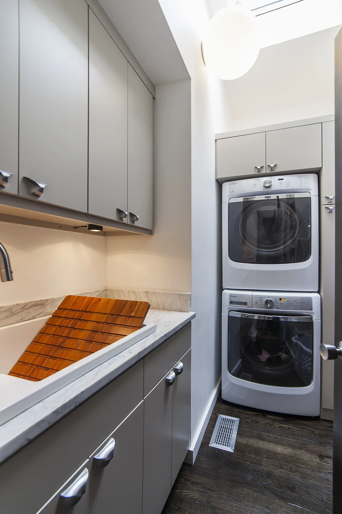 Contemporary Laundry
