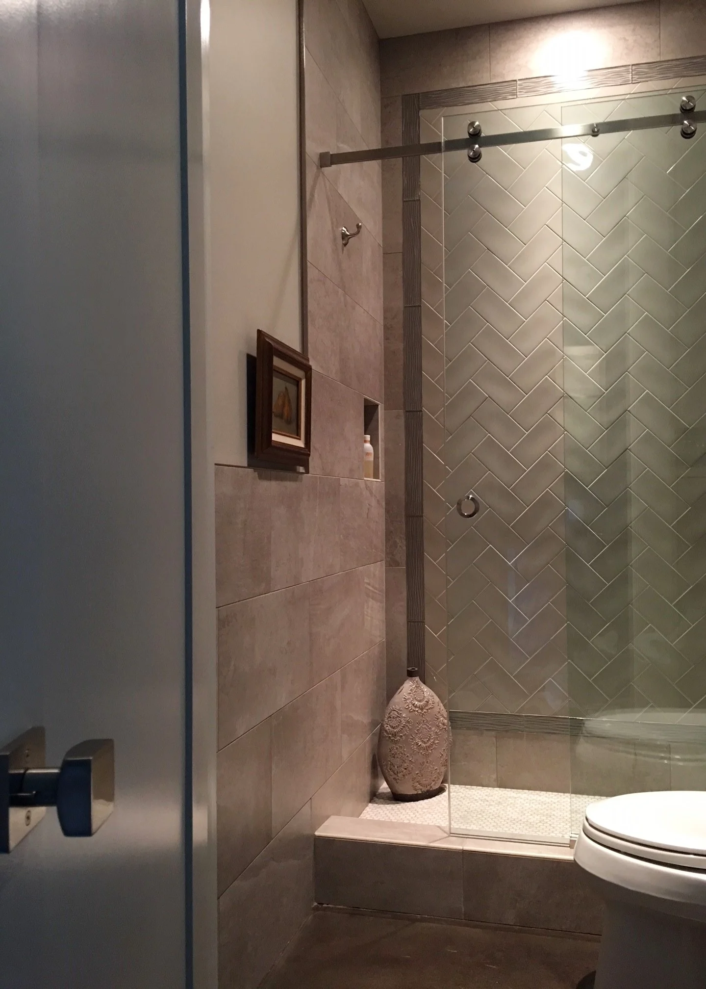 Guest Bathroom B.jpg