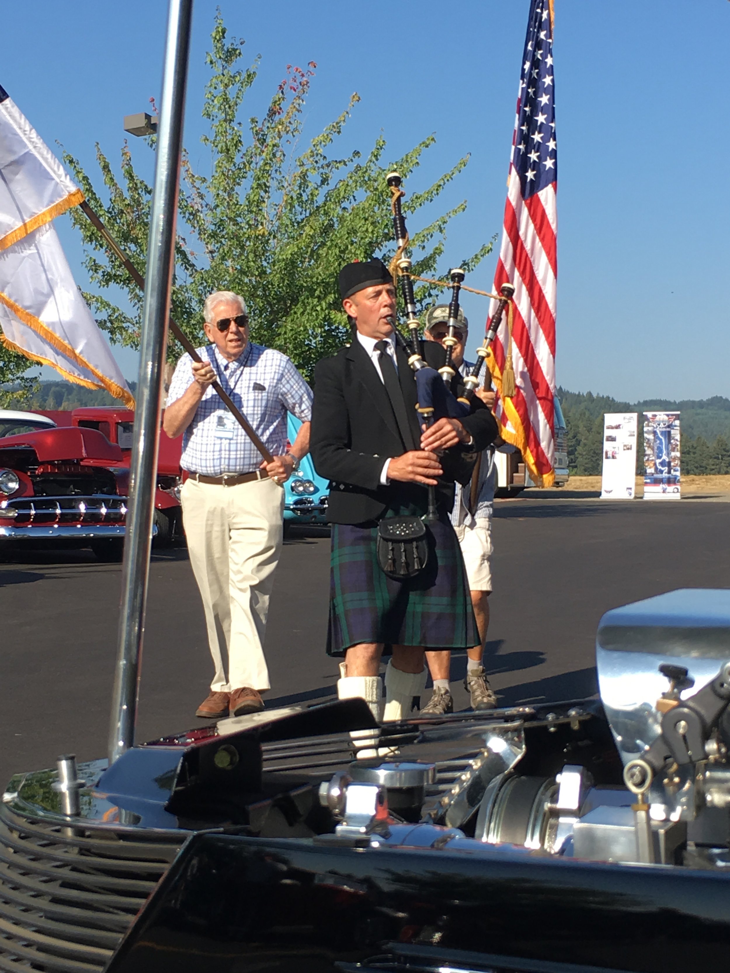 Bagpiper_4327.jpg
