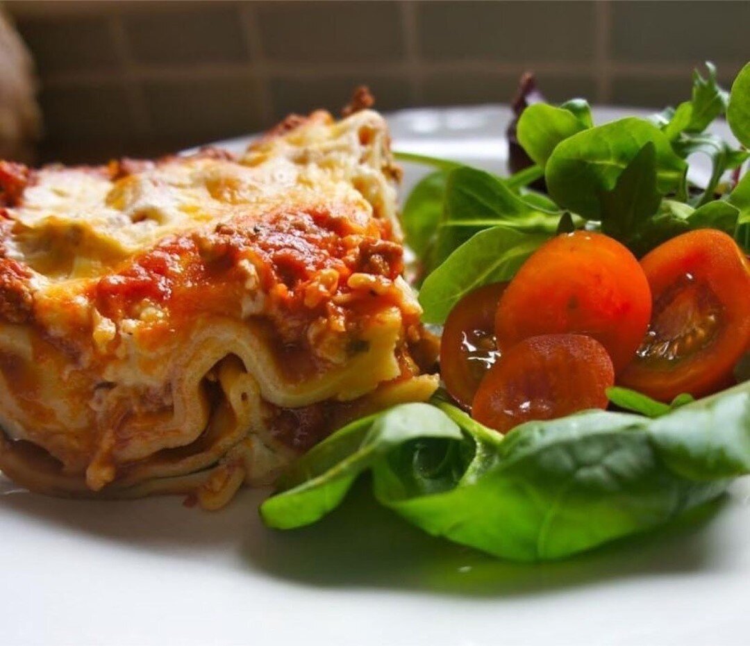 Fall just calls for warm comfort food, like @nybutchershoppe.surreycenter delicious lasagna! Stop in &amp; grab their Meal Deal of the Week: Meat Lasagna, Salad, and Bread. #surreycenter ⠀
⠀
&mdash;⠀
#fallfood #nybutchershoppe #mealdeal #lasagna #fam