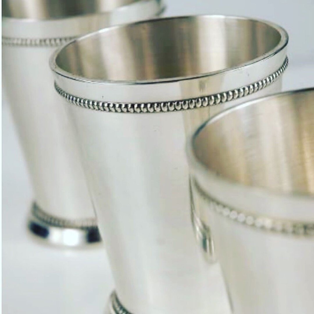 Tailgating, holiday gatherings; toast to Fall celebrations with stunning sterling julep cups and goblets&mdash;20% Off thru Wednesday @angevinesaugusta #surreycenter⠀
⠀
&mdash;⠀
#sterlingsilver #julepcups #goblets ⠀
#christmasgifts #bridalregistry #a