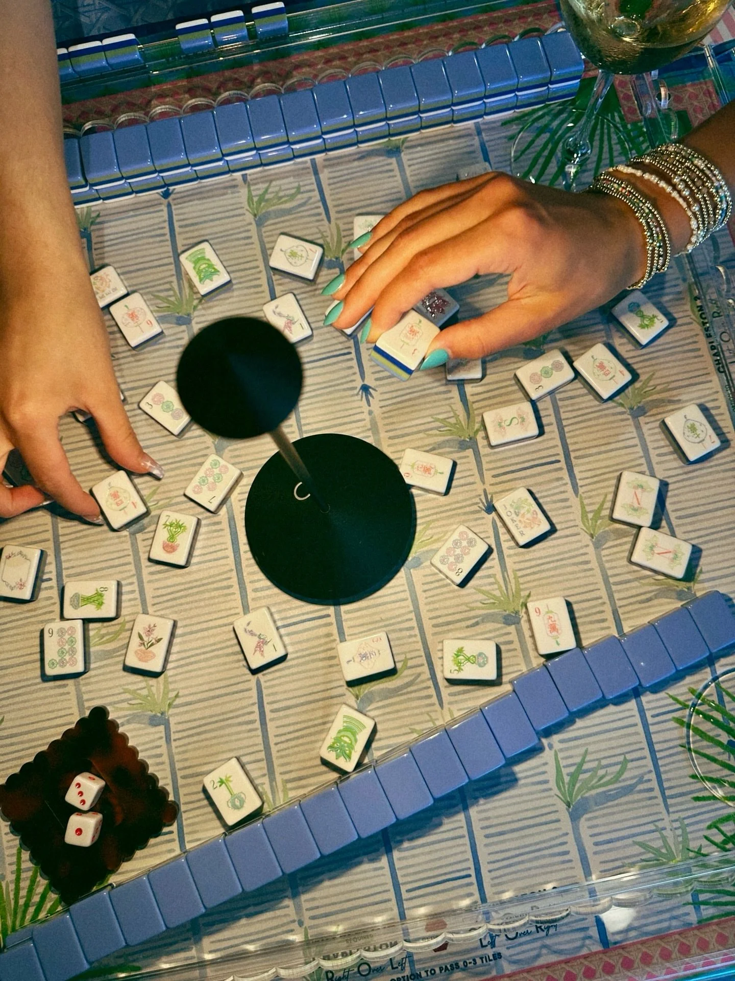 Mangia + Mahjong 🀄️ @oliviana.italiano.ristorante

🗓️ the FIRST Monday of every month 
🀄️🍷🍕 Oliviana is hosting an evening of mahjong, wine, and light bites.
💲125 per table / party of 4 

Includes 
&bull; gratuity
&bull; one bottle of house win