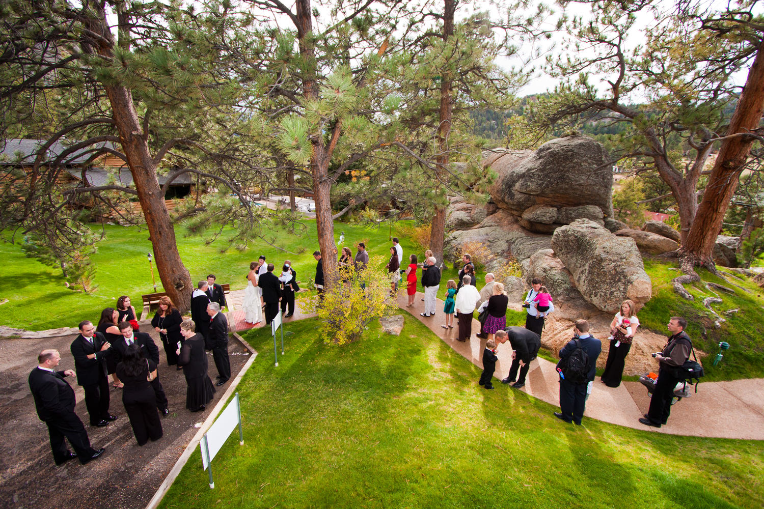 black-canyon-inn-wedding-estes-park-tomKphoto-108.jpg