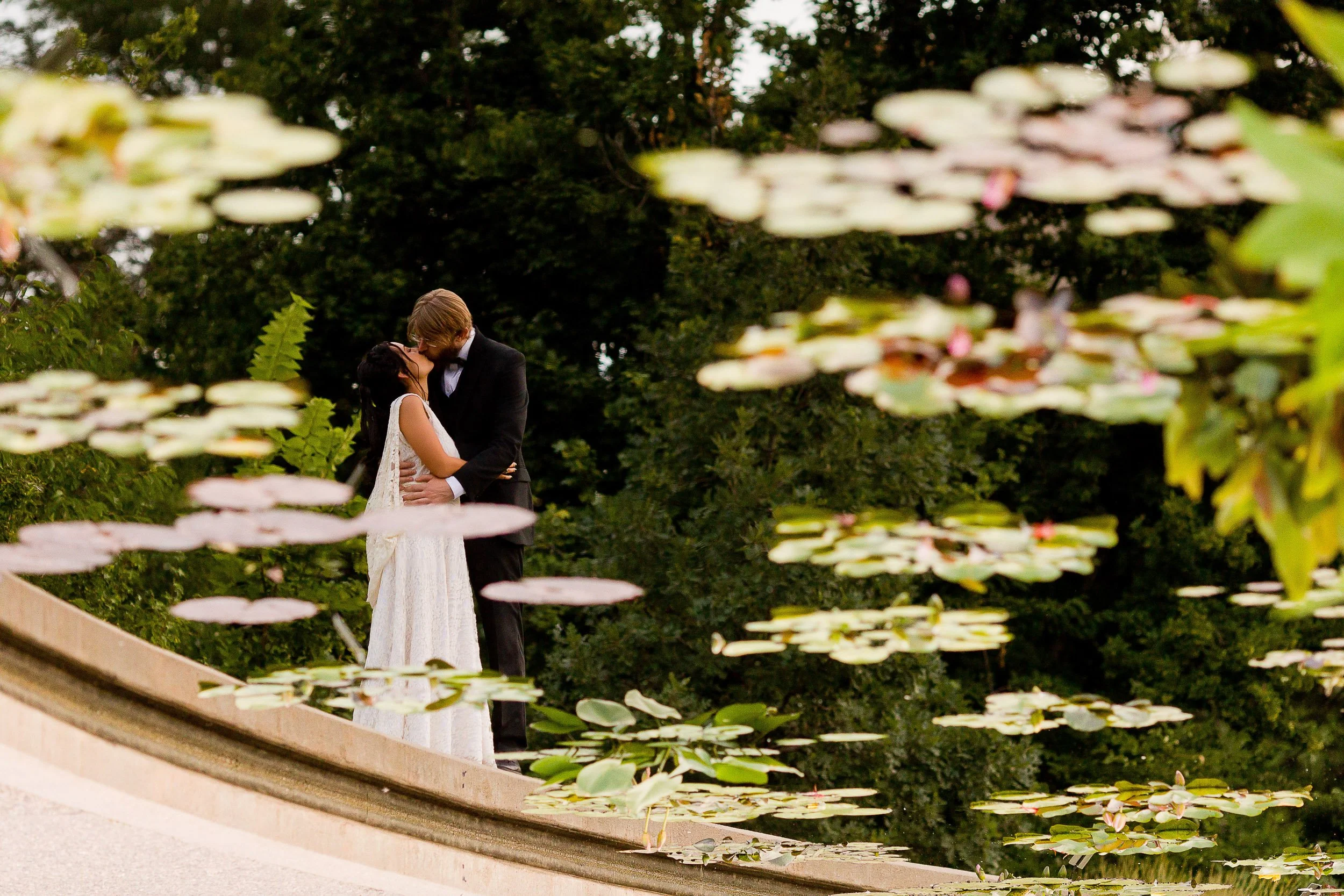 denver-botanic-gardens-wedding-photographer-tomKphoto-005.jpg