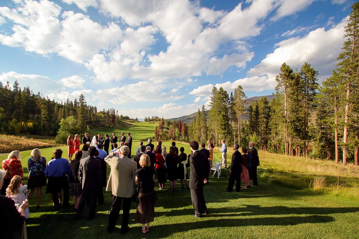 raven-golf-club-three-peaks-wedding-004.jpg