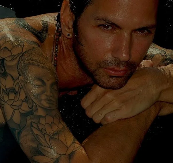 Feel, love, live &bull;
&bull;
&bull;
&bull;
&bull;
#pose #yoga #mouth #yogaeverydamnday #selfshot #yogi #instalovers #selfportrait #yogalove #posing #closeup #moi #yogainspiration #modellife #myself #namaste #yogaeverywhere #modeling #beautyeditoria