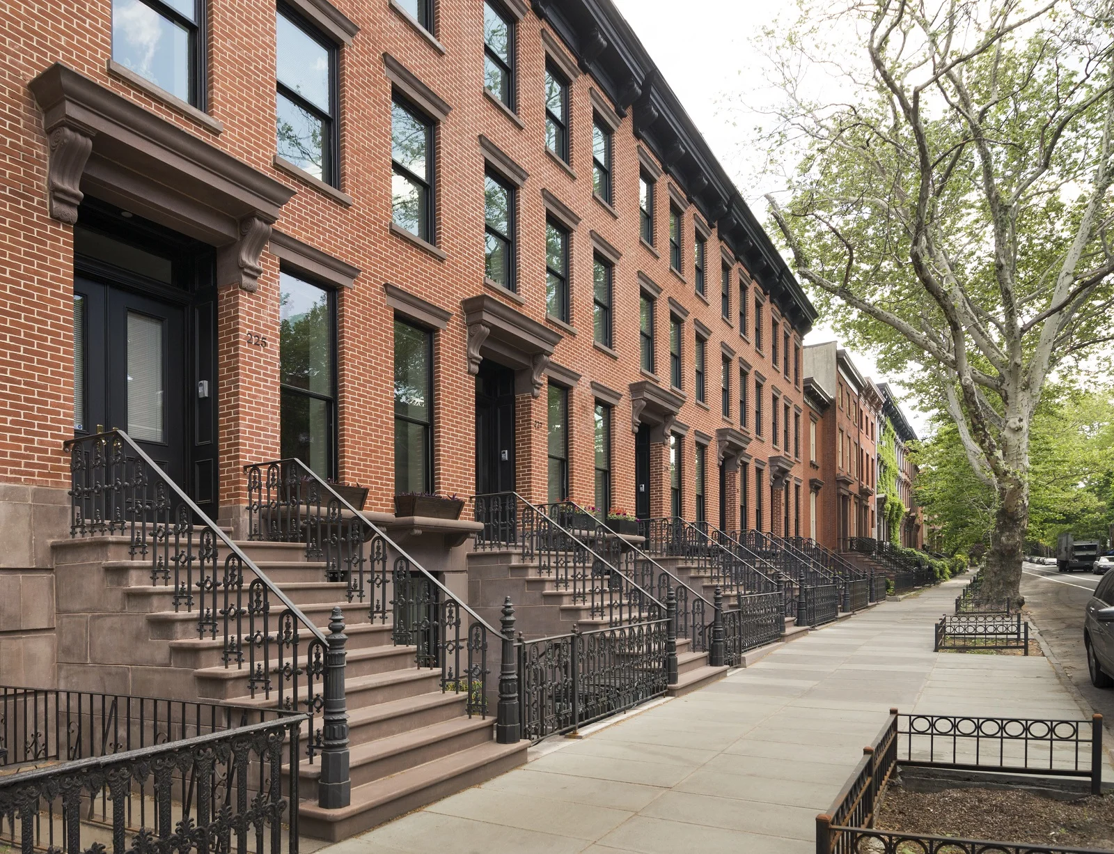 fort-greene-five-brooklyn-brownstone-townhouse-new-construction-landmarks-09.jpg