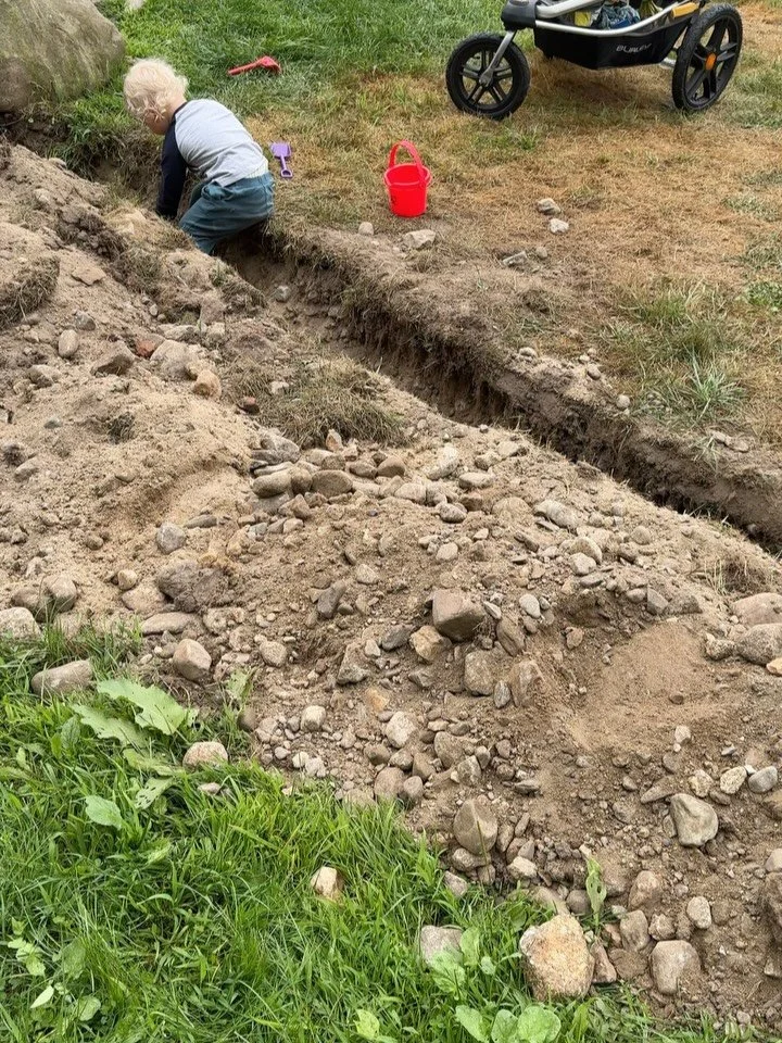 There&rsquo;s a LOT happening right now at @barndoorhostel ! If you haven&rsquo;t been by in a while, now&rsquo;s the time to come check out all the exciting new projects in motion.

In the first video, Indie (with the help of Pauline just off camera