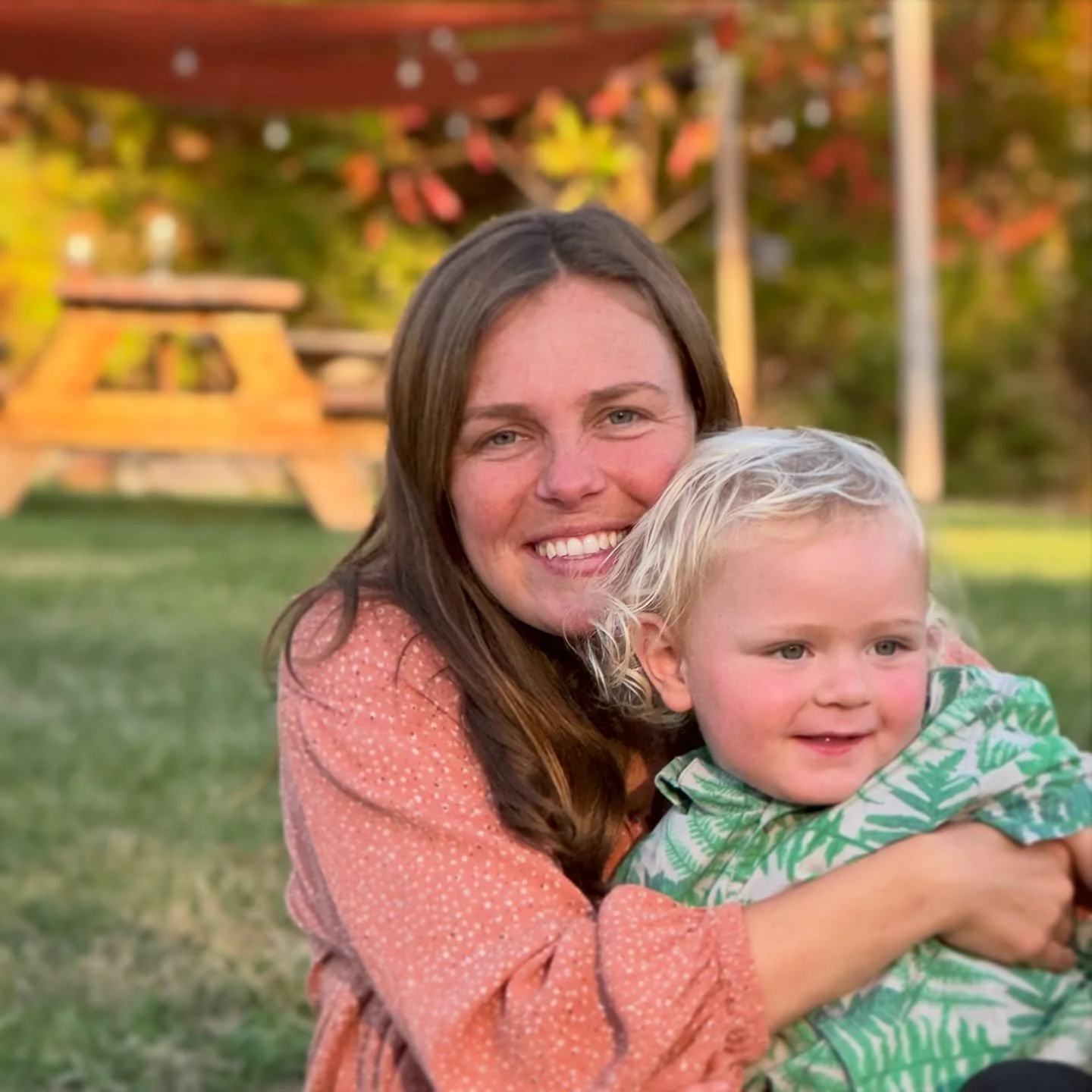 Happy birthday to the sunshine at Barn Door Hostel @i.see.a.leafy.tree . Strong mother, strong partner, strong daughter, strong human. Between chasing Indie, crafting home made gifts, and baking delicious goodies, she&rsquo;s also the best human, and