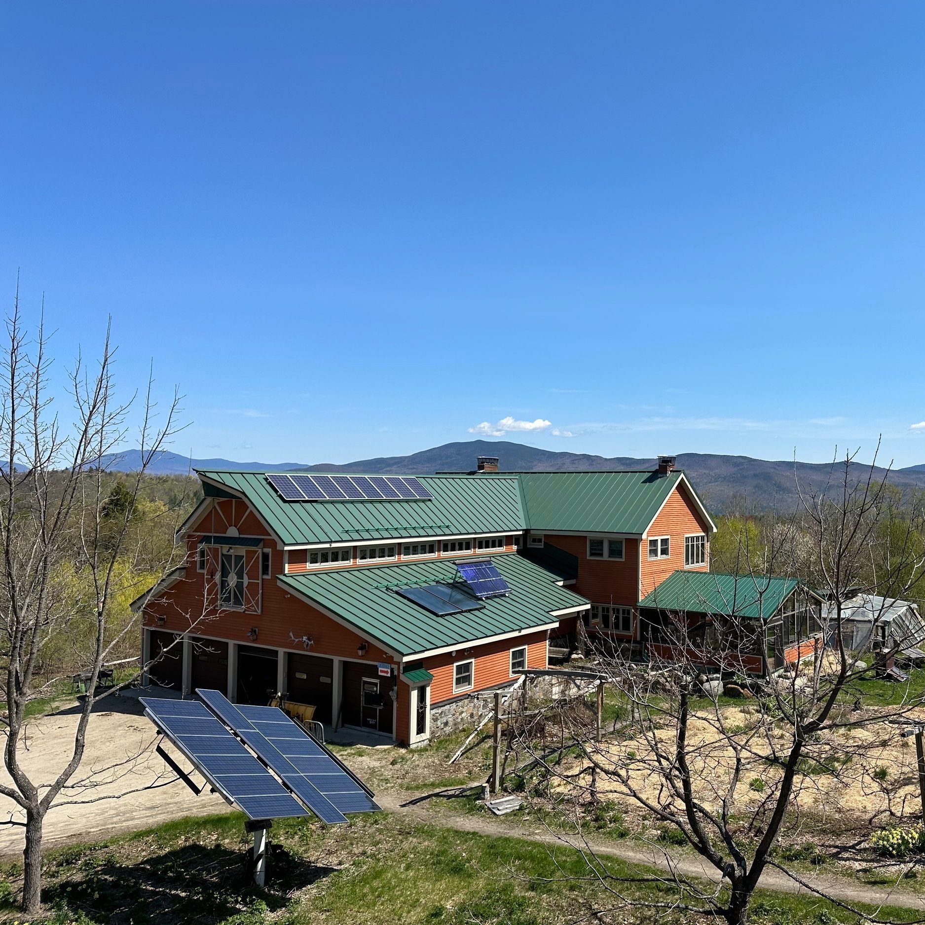 Barn Door Hostel and Campground Rumney New Hampshire White Mountains