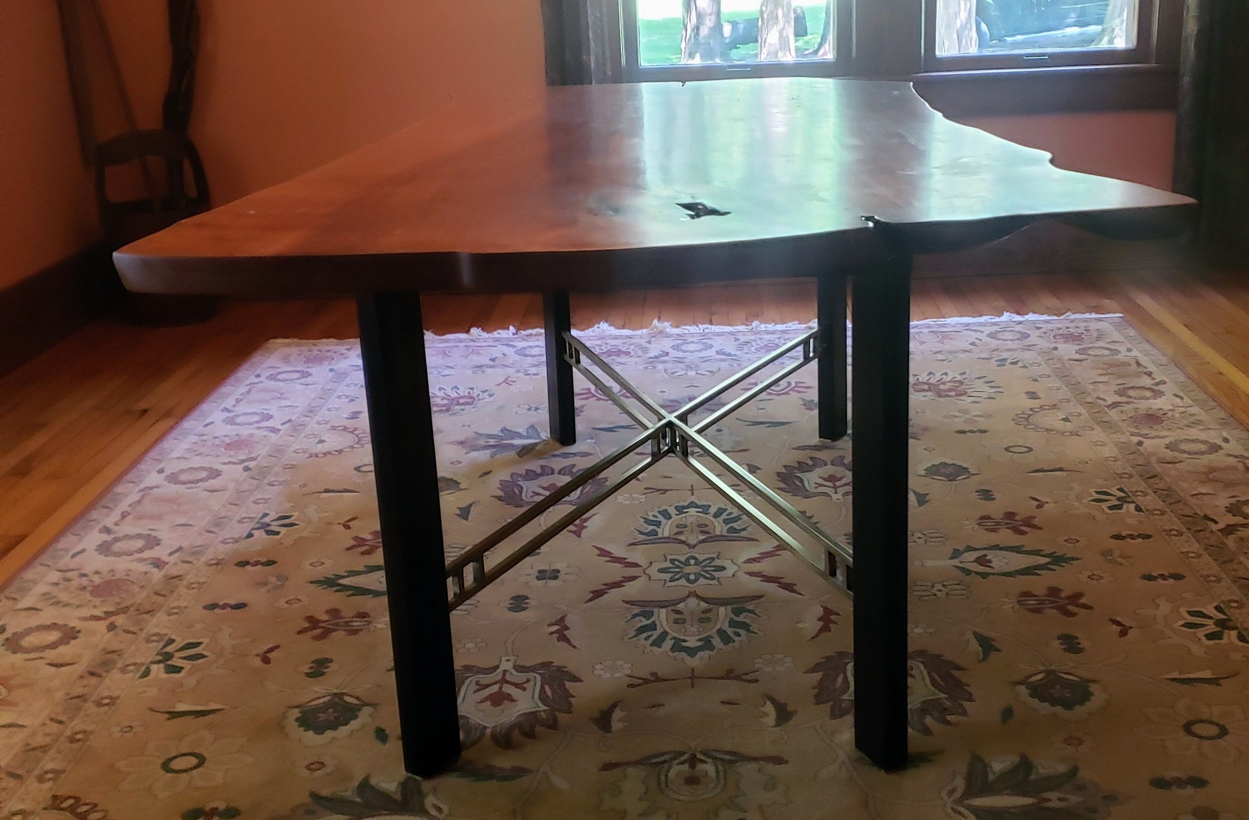Dining-table-01.jpg