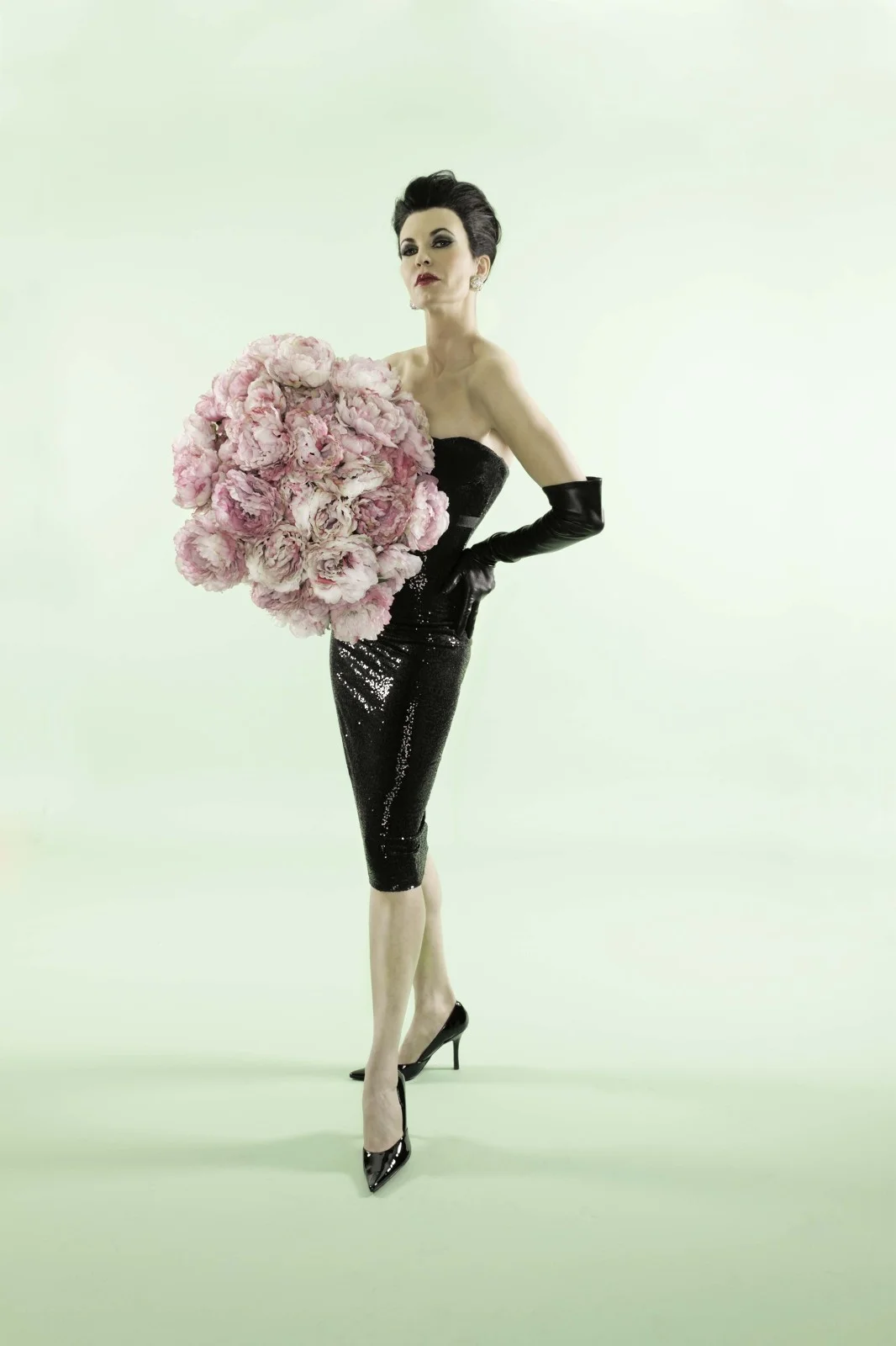 PageImage-516812-3998307-Rose_Cefalu_Fashion_Photographer_Los_Angeles_Dar_flowersblk8919Edit.jpg