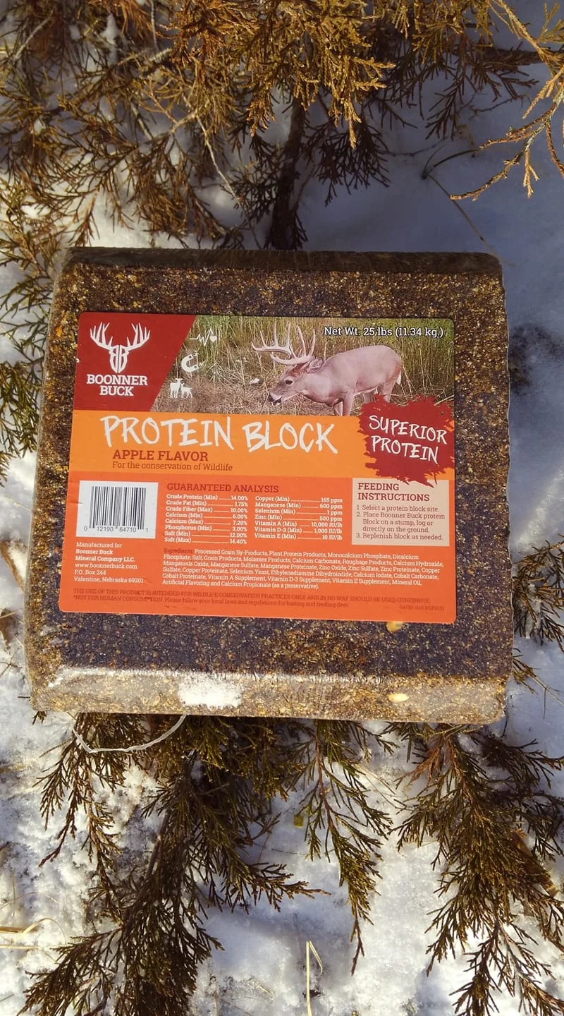 25lb Boonner Buck Protein Block, Apple Flavored