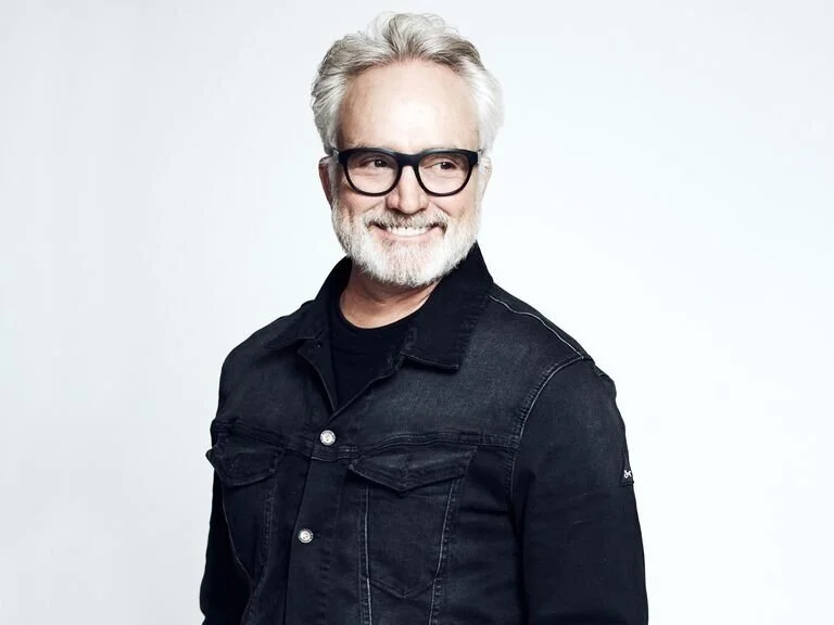 bradley-whitford-1620768174.jpg