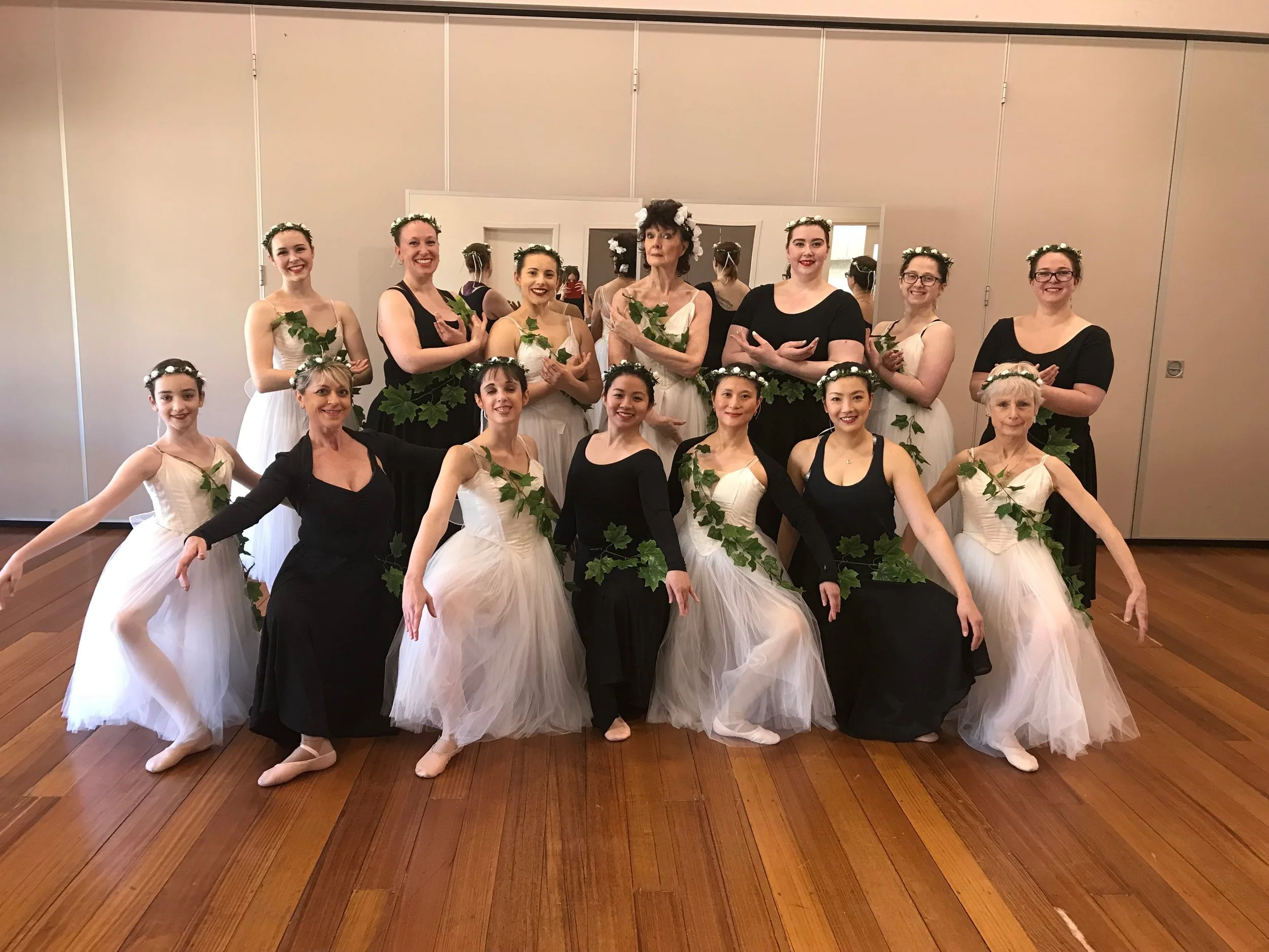 Formal photo of the presentation of the repertoire workshop ‘Giselle’ 2018