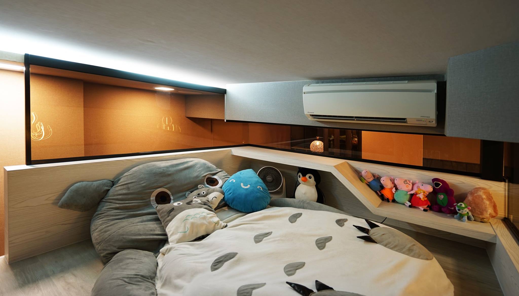 8. metamorph-design-metamorph-works-sims-urban-oasis-condo.jpg