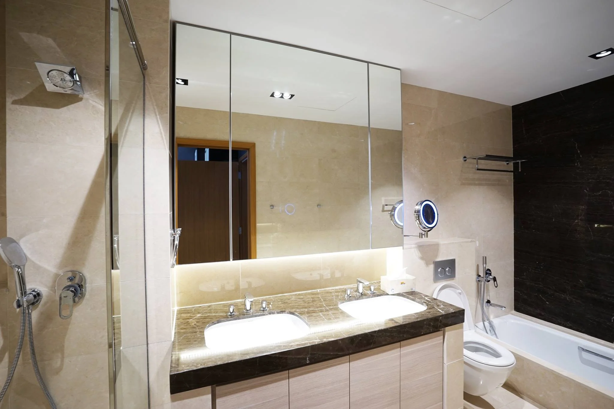 10. metamorph-design-metamorph-works-18-luxus-hill-avenue-landed-property.jpg