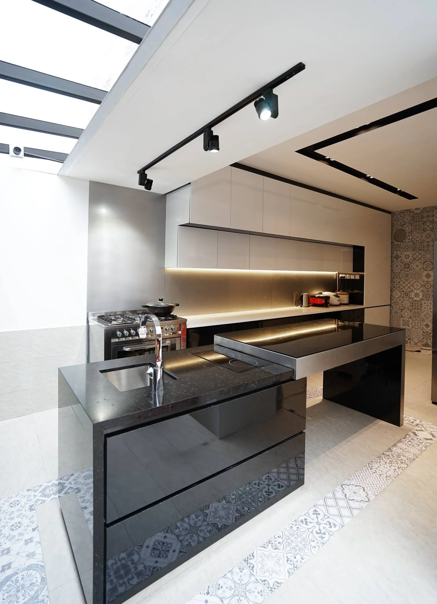 6. metamorph-design-metamorph-works-39-lorong-sari-landed-property.jpg