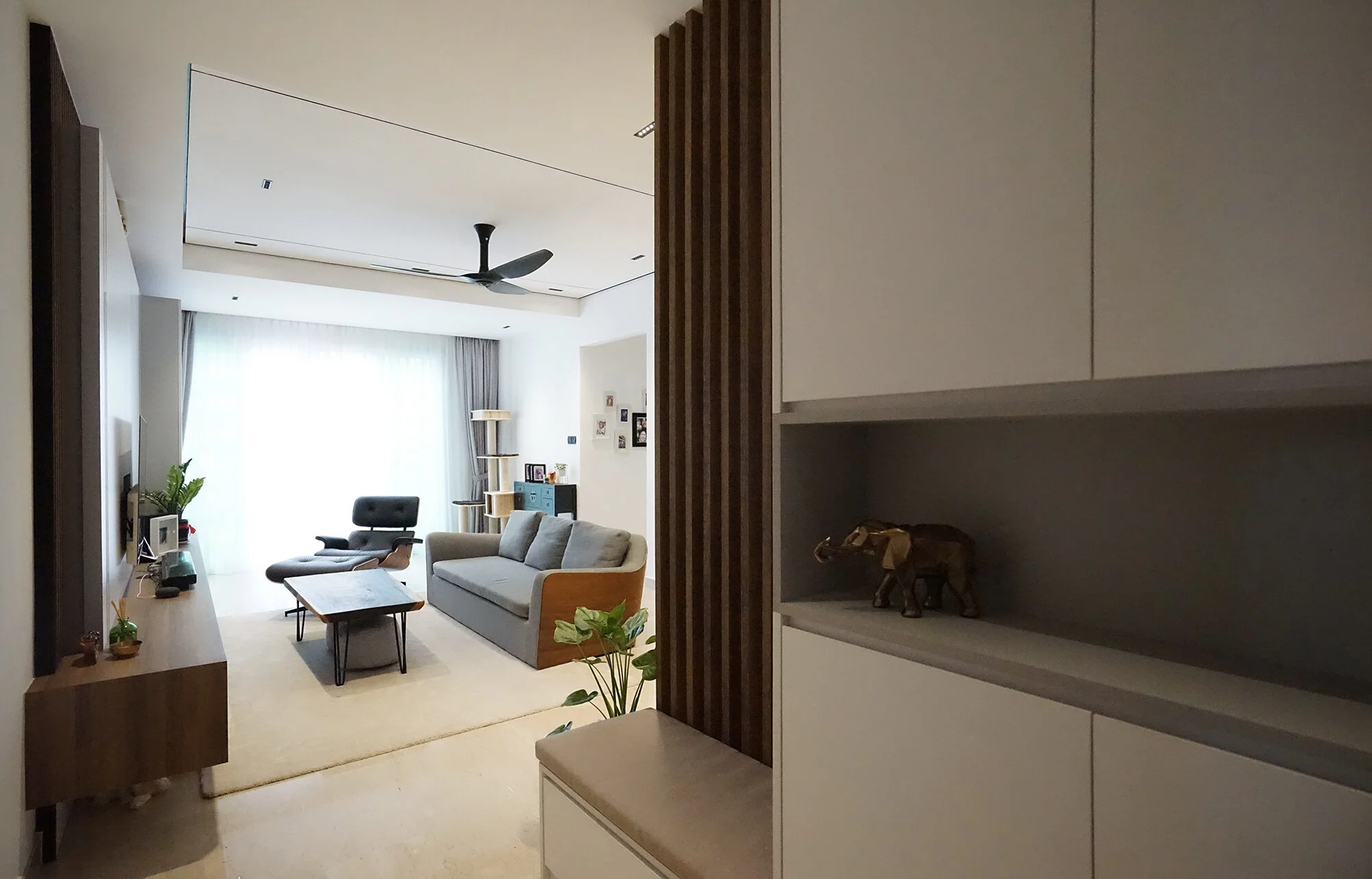 3. Metamorph-design-livingston-mansion-metamorph-works-condo-LS 002.jpg