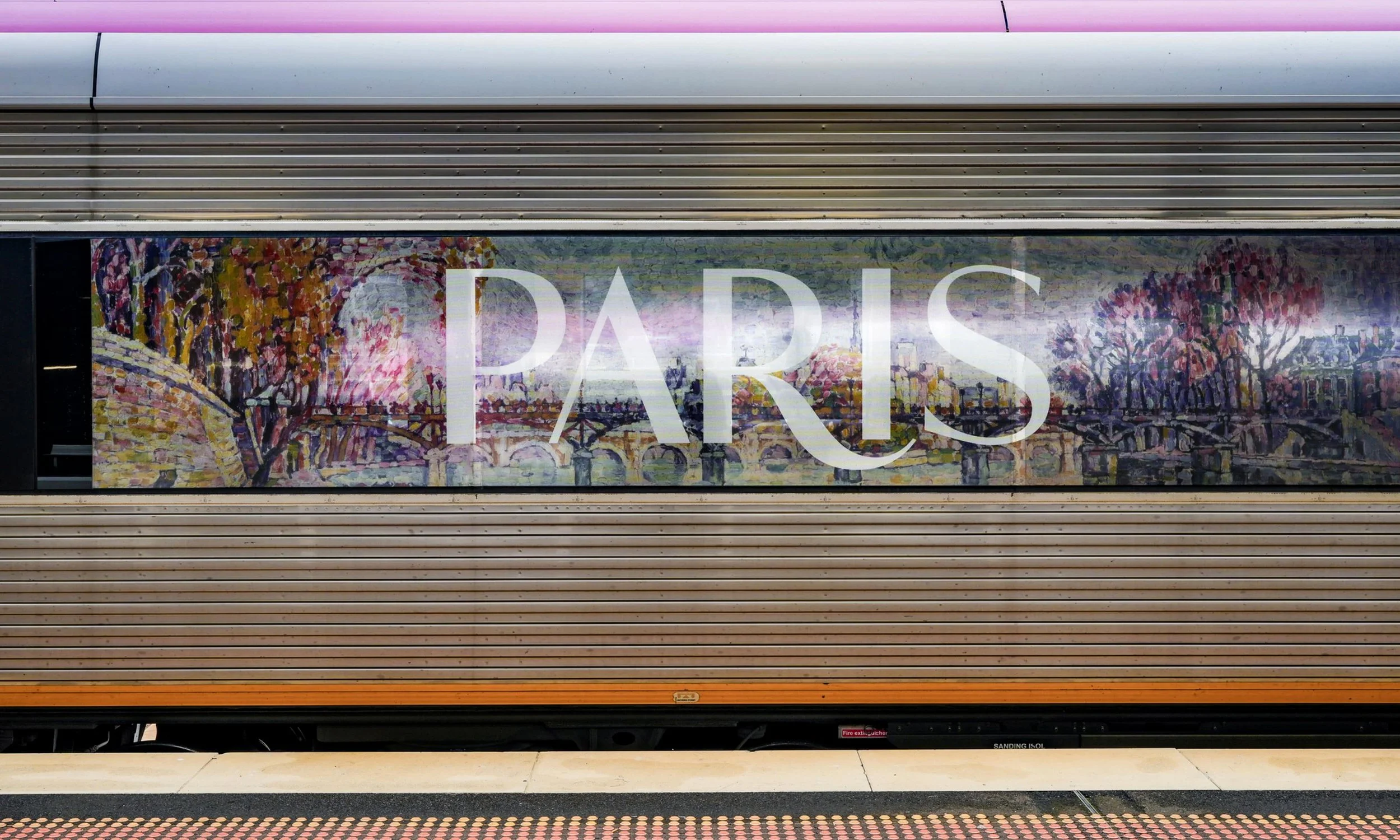 PARIS_WEB TEMPLATE_10.jpg