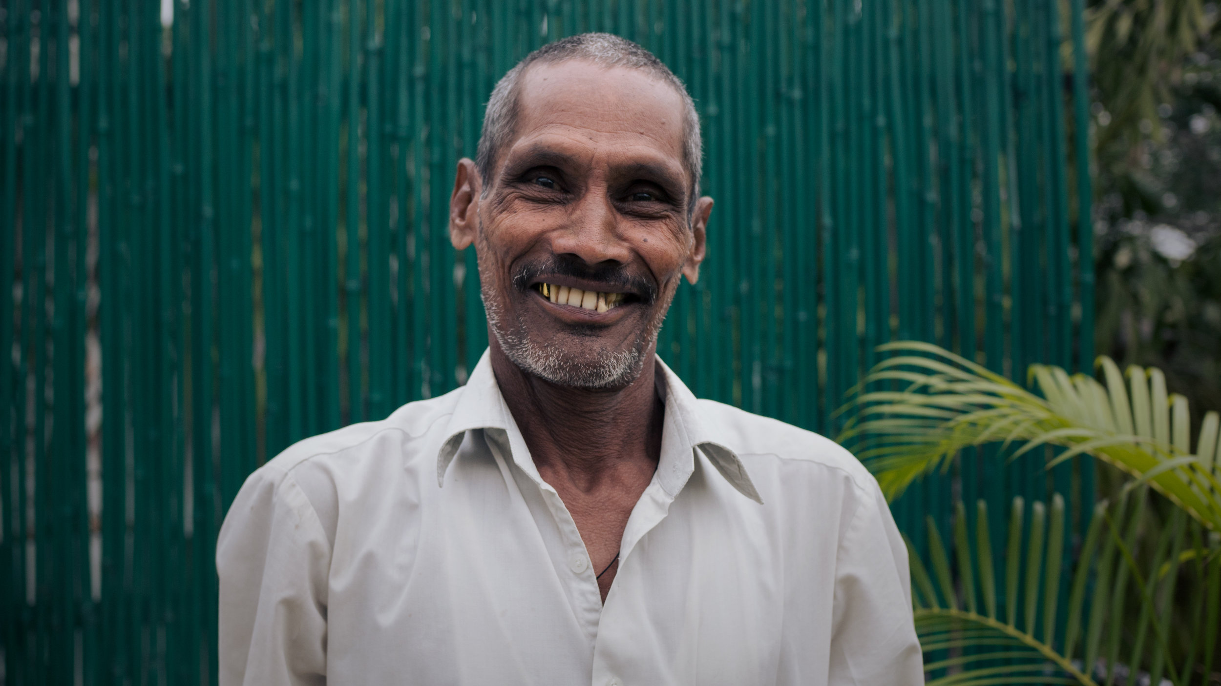  Ram Karan Malhotra, a manual labourer and gardener has lived in Delhi for over forty years when he moved from his hometown.   He starts his day at 5am because it’s cooler and less dusty.   “There’s no strength (“takad”: hindi word meaning power or s