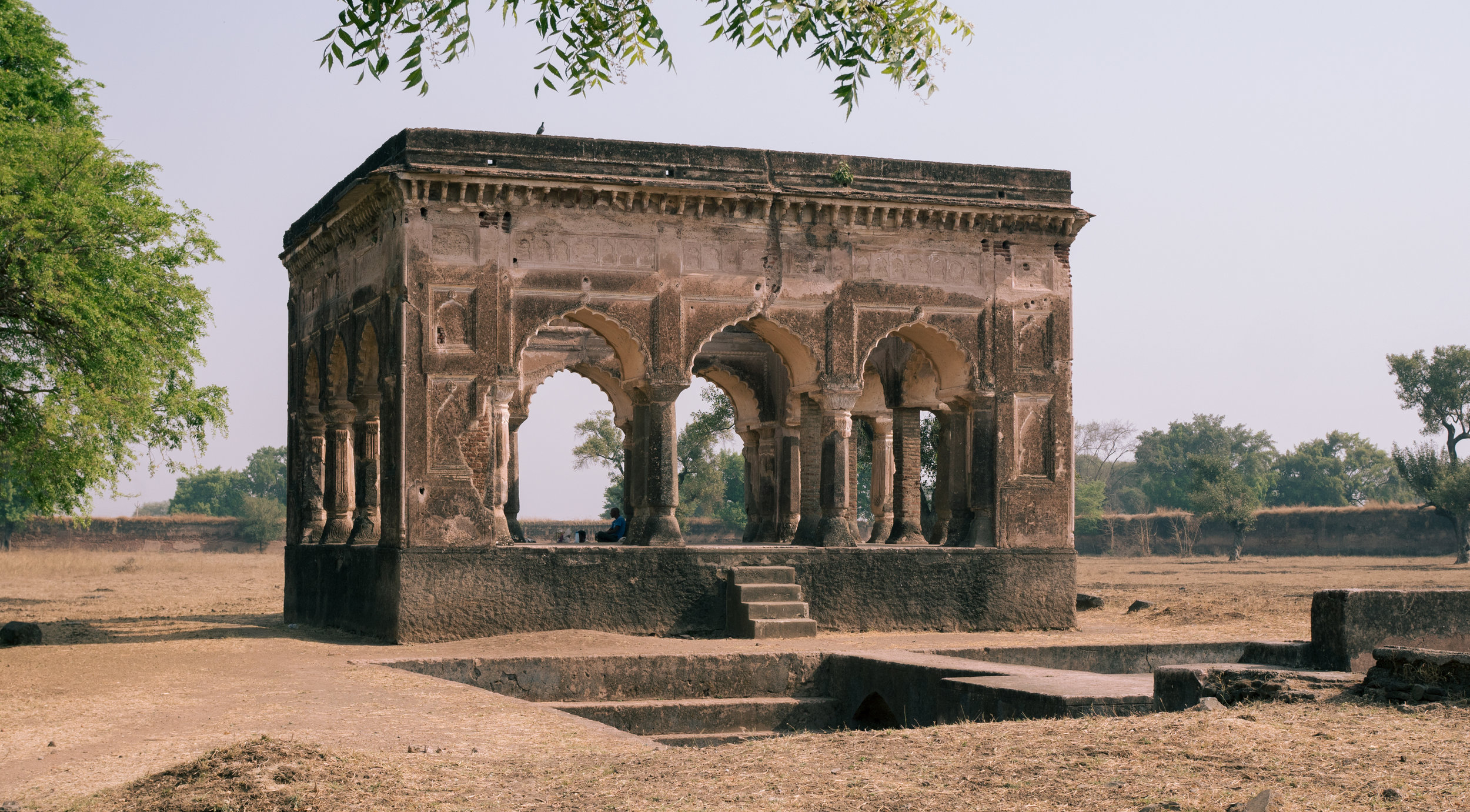 The body of Mumtaz Mahal was laid to rest here for six months before it was transported to Agra and eventually buried at the Taj Mahal.