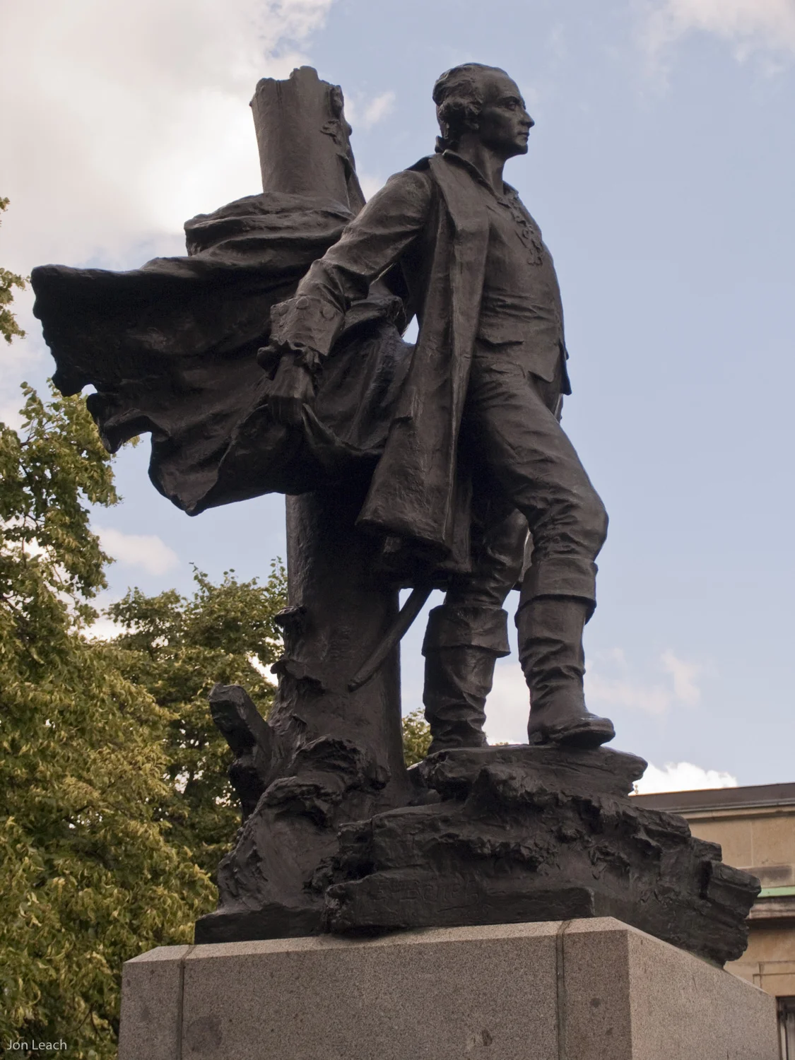R3344x2484-01940-20.jpg