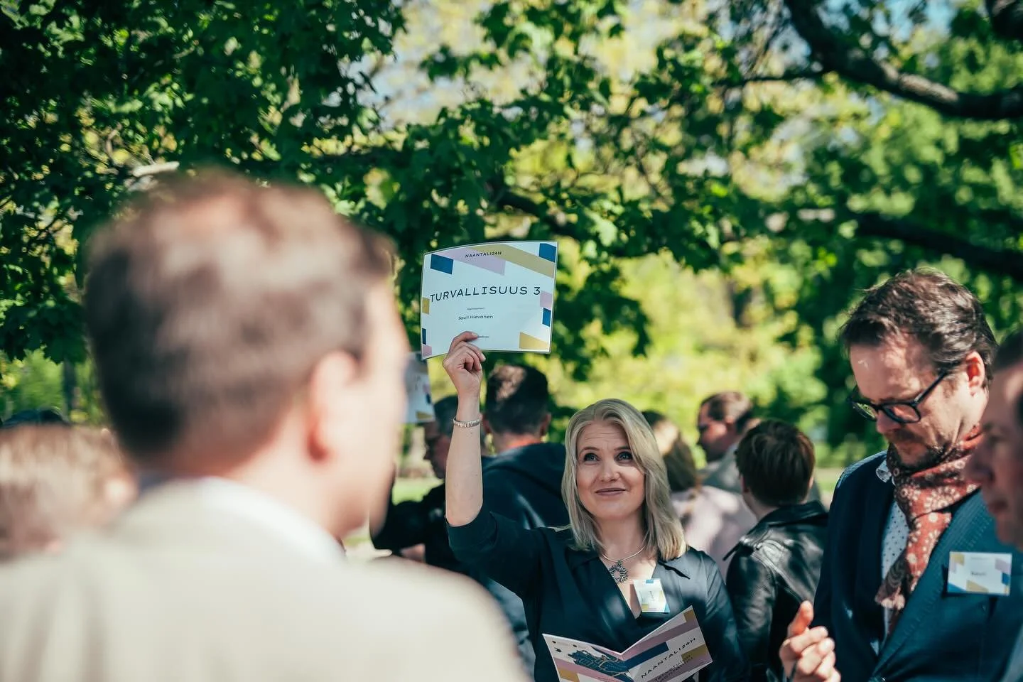 Naantali 24h tapahtuman ytimen muodostavat pienryhm&auml;keskustelut, jotka tapahtuvat ihanissa Naantalilaisissa kodeissa ☀️ Kiitos kaikille is&auml;nt&auml;perheille sek&auml; ryhmien fasilitaattoreille! #naantali24h 

📷 Niki Soukkio