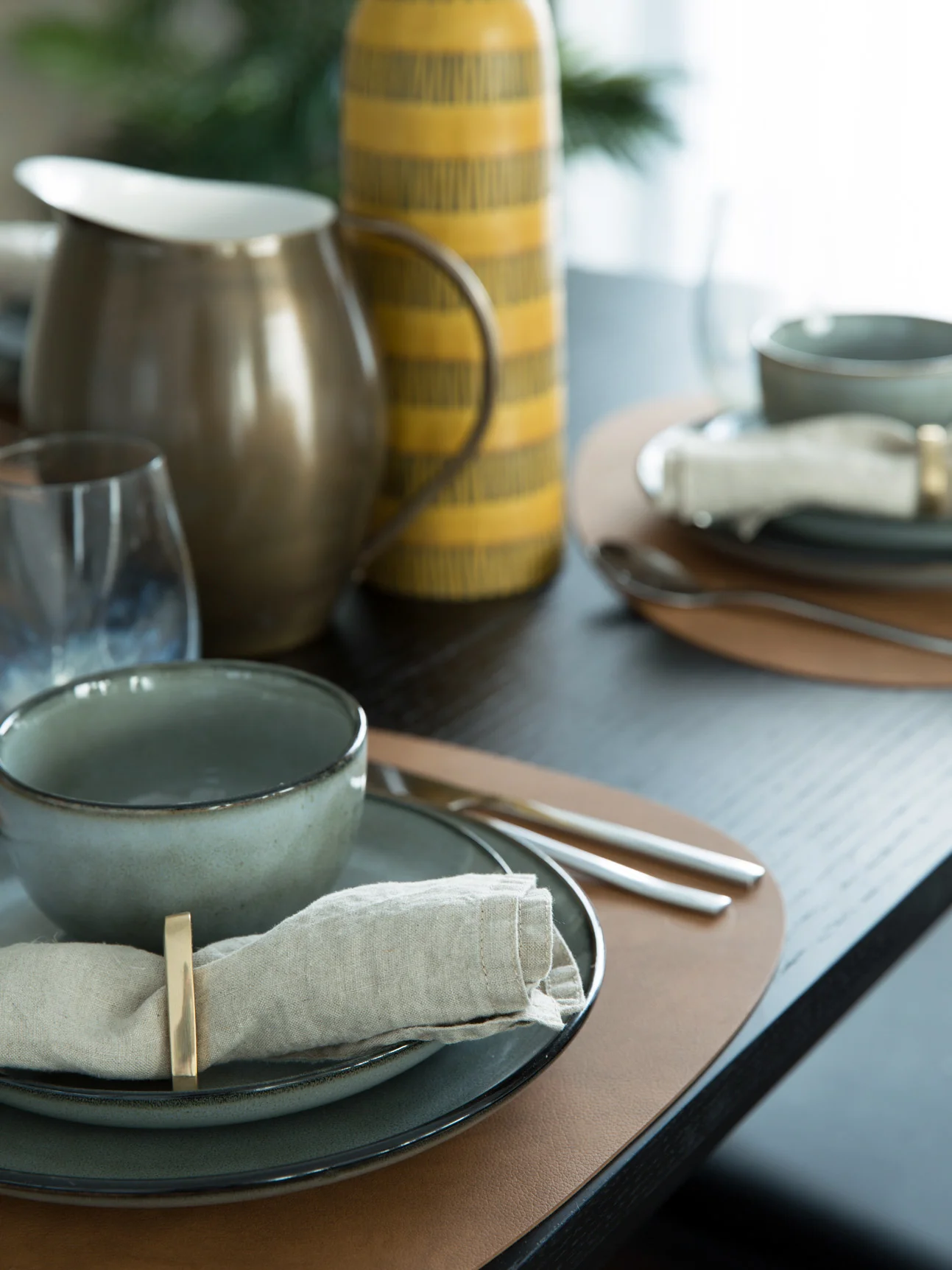 Knight_Frank_Interior_Services_Eight_Shoreditch_005_Dining_Area.jpg