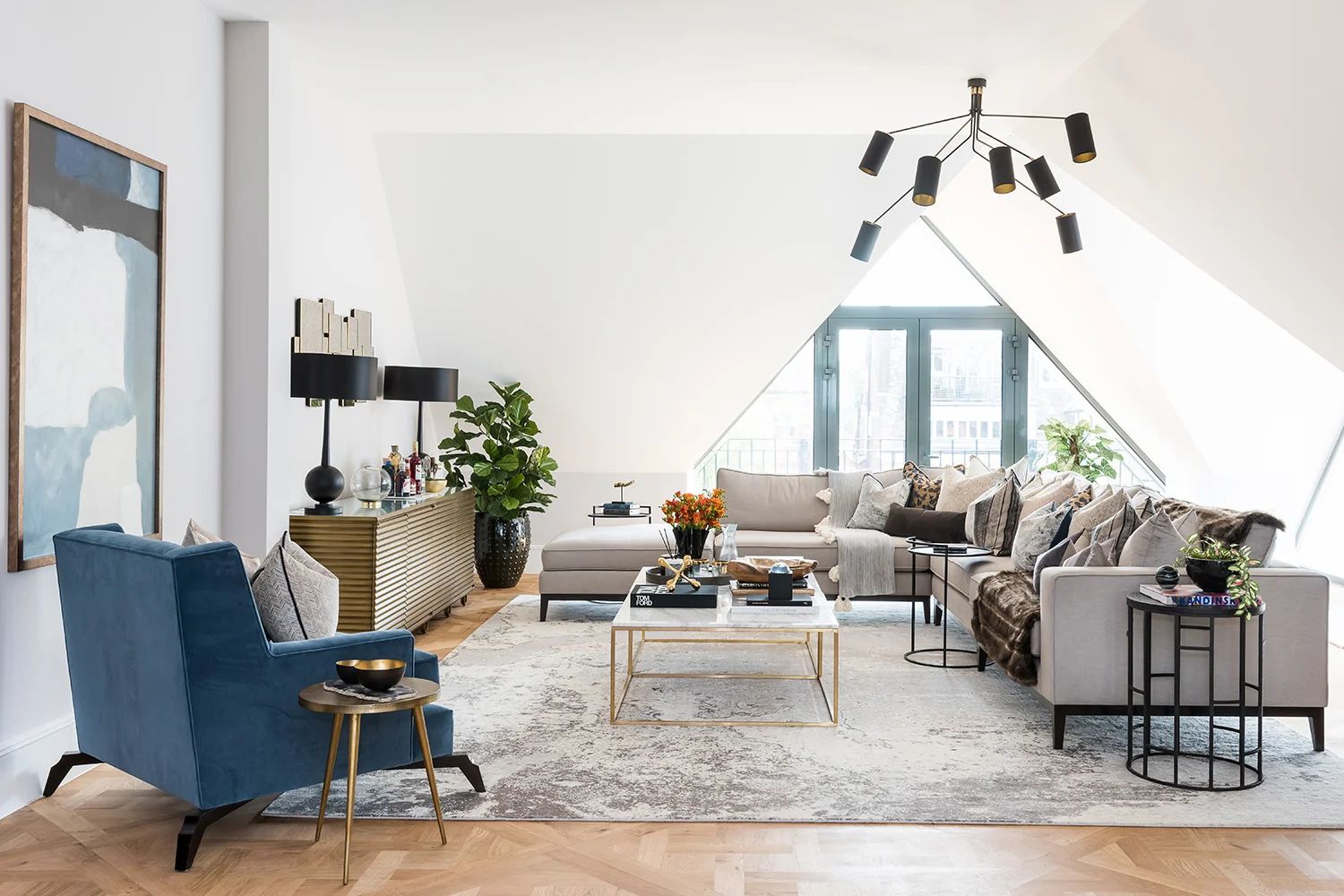 Knight_Frank_Interior_Services_Netherhall_Gardens_001_Living_Room.jpg