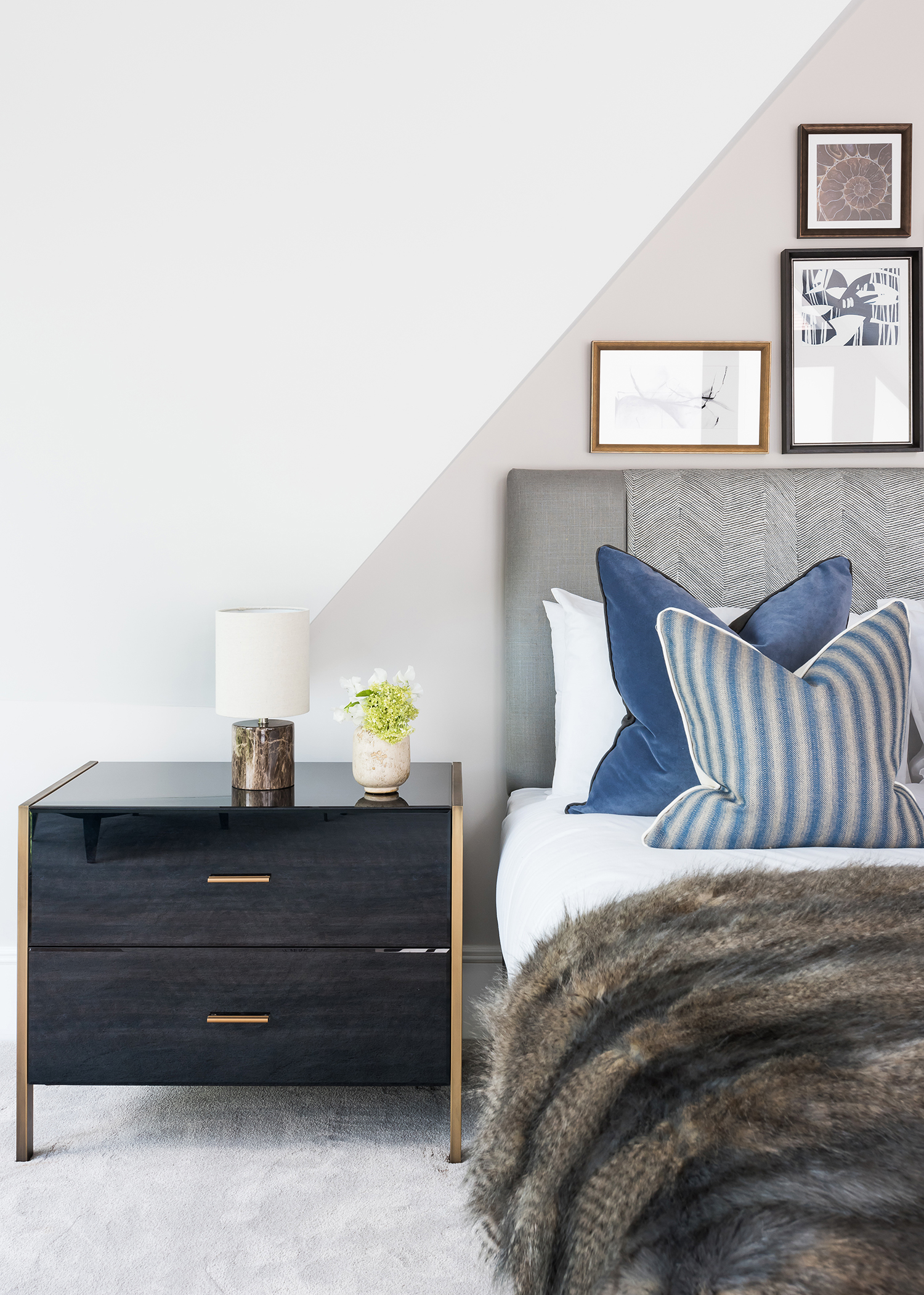 Knight_Frank_Interior_Services_Netherhall_Gardens_013_Bedroom.jpg