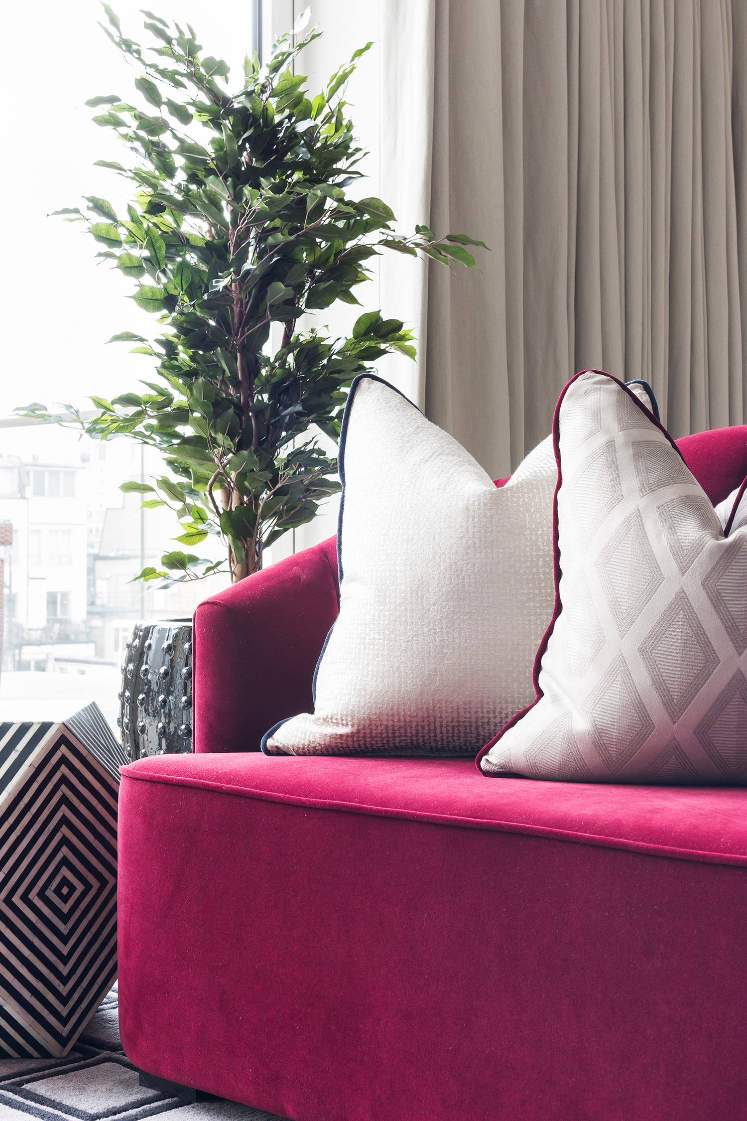 Knight_Frank_Interior_Services_Soho_13_015_Living_Room.jpg