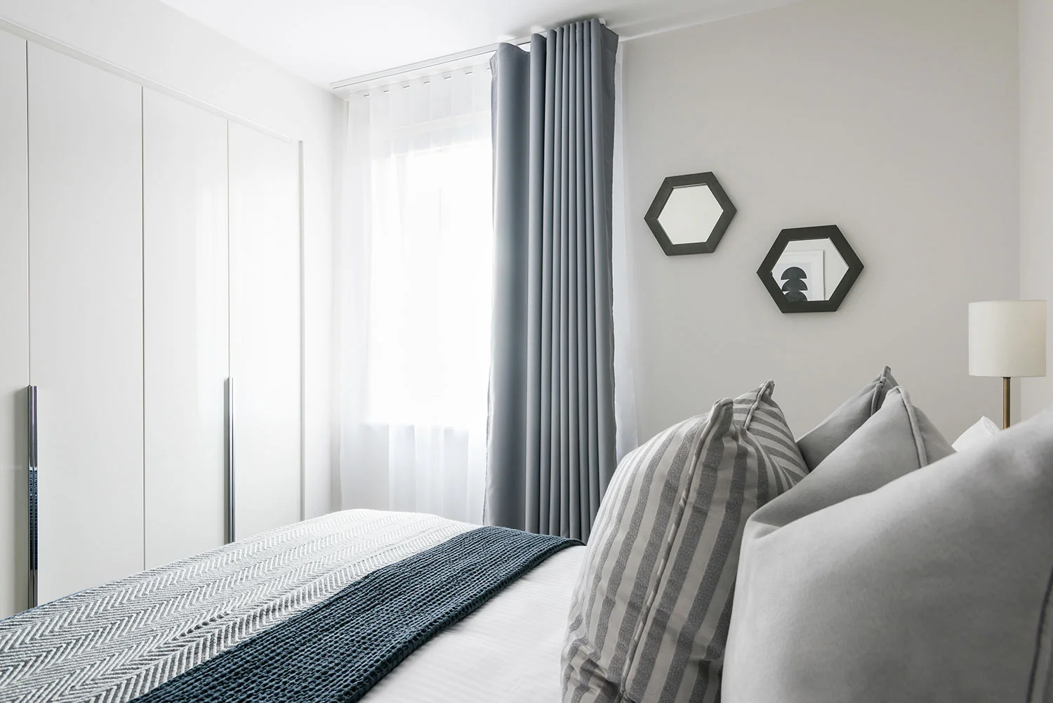 Knight_Frank_Interior_Services_City_Wharf_040_Bedroom.jpg