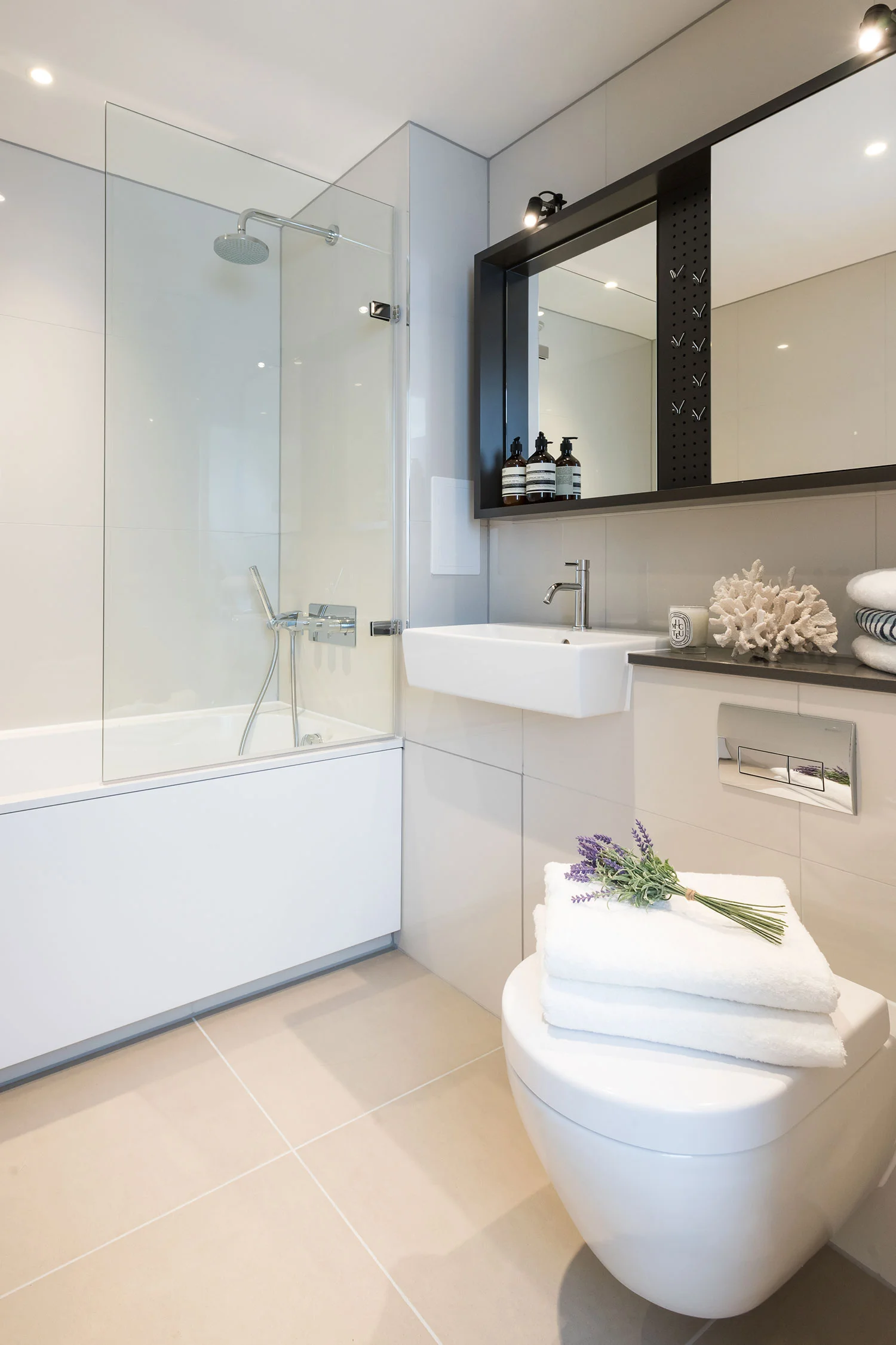 Knight_Frank_Interior_Services_City_Wharf_046_Bathroom.jpg