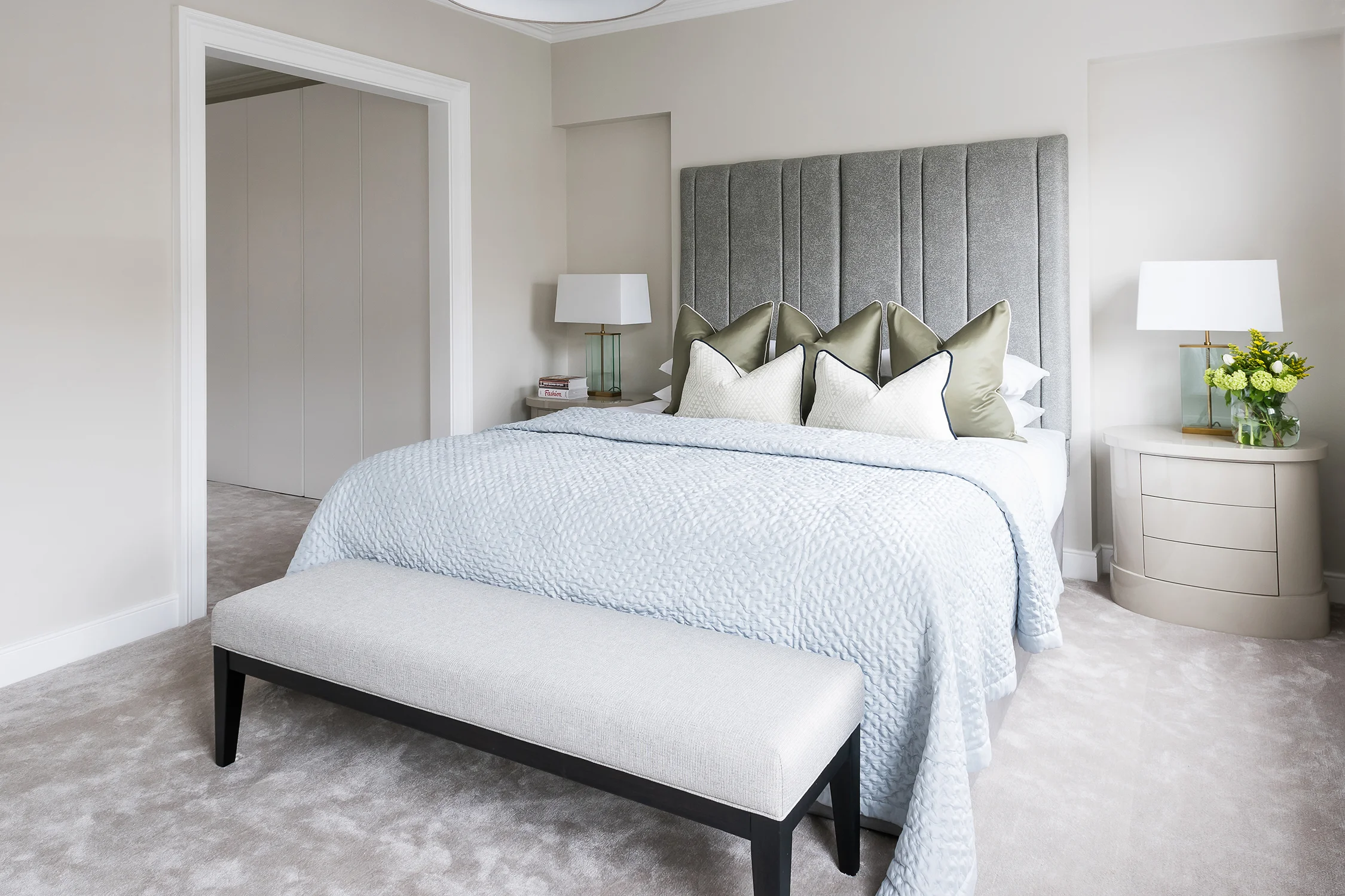 Knight_Frank_Interior_Services_Ovington_Street_004_Bedroom.jpg