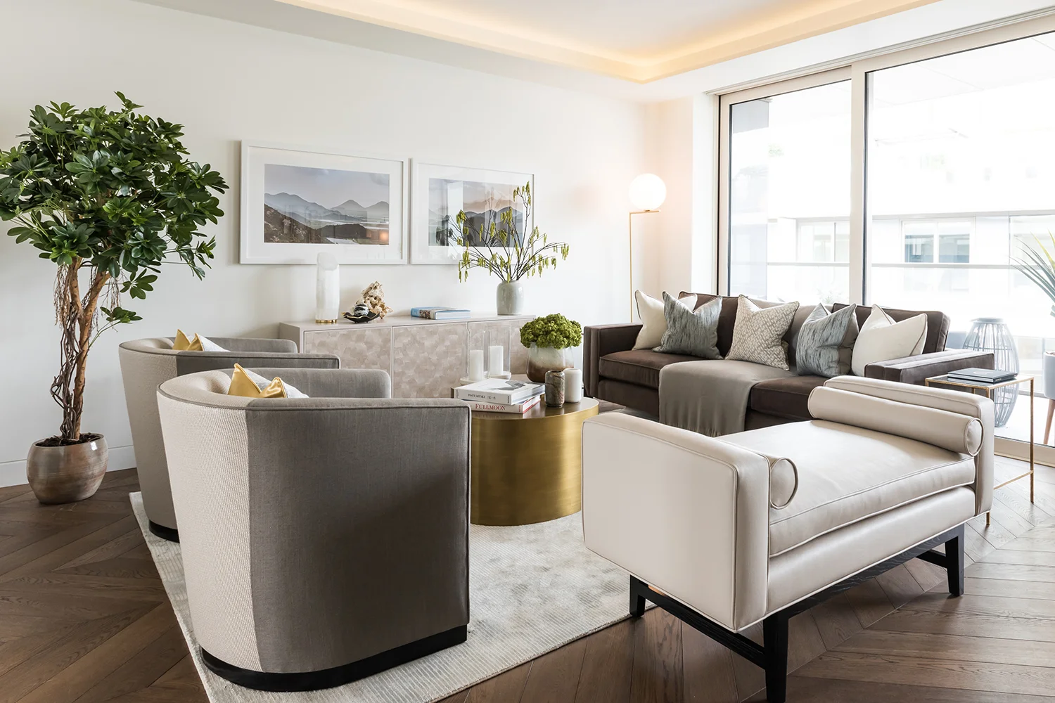 Knight_Frank_Interior_Services_One_Tower_Bridge_001_Living_Room.jpg
