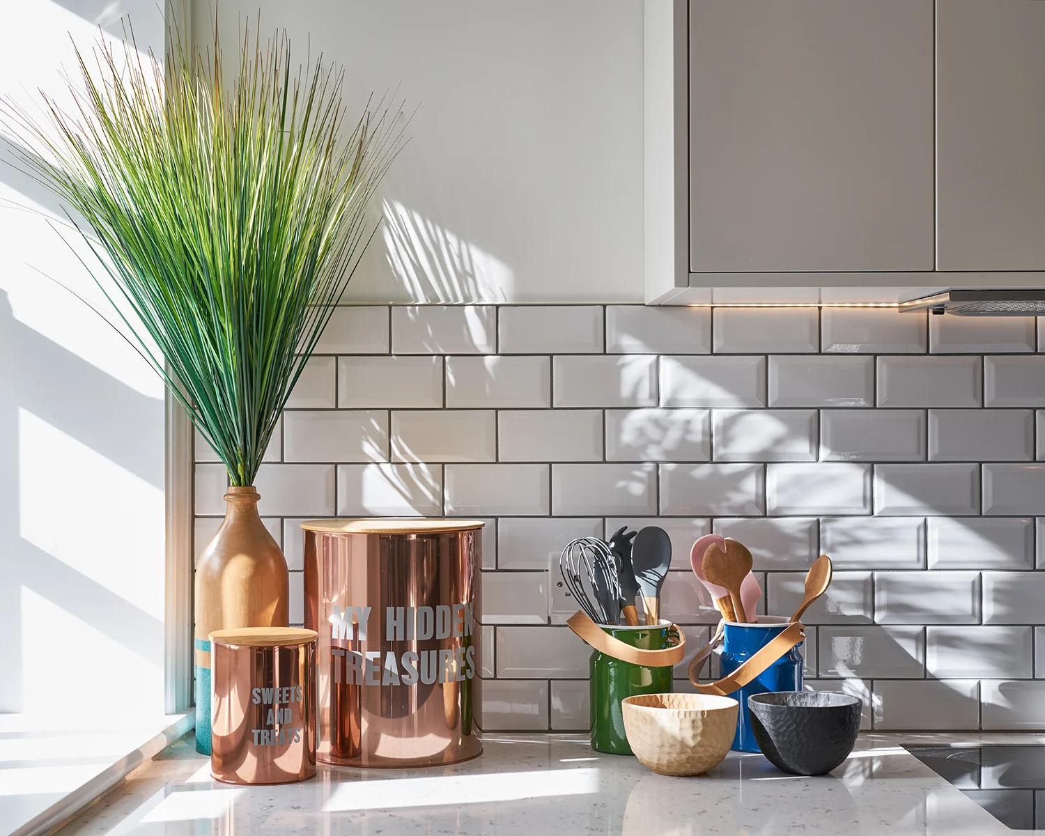 Knight_Frank_Interior_Services_Roseberry_Avenue_006_Kitchen.jpg