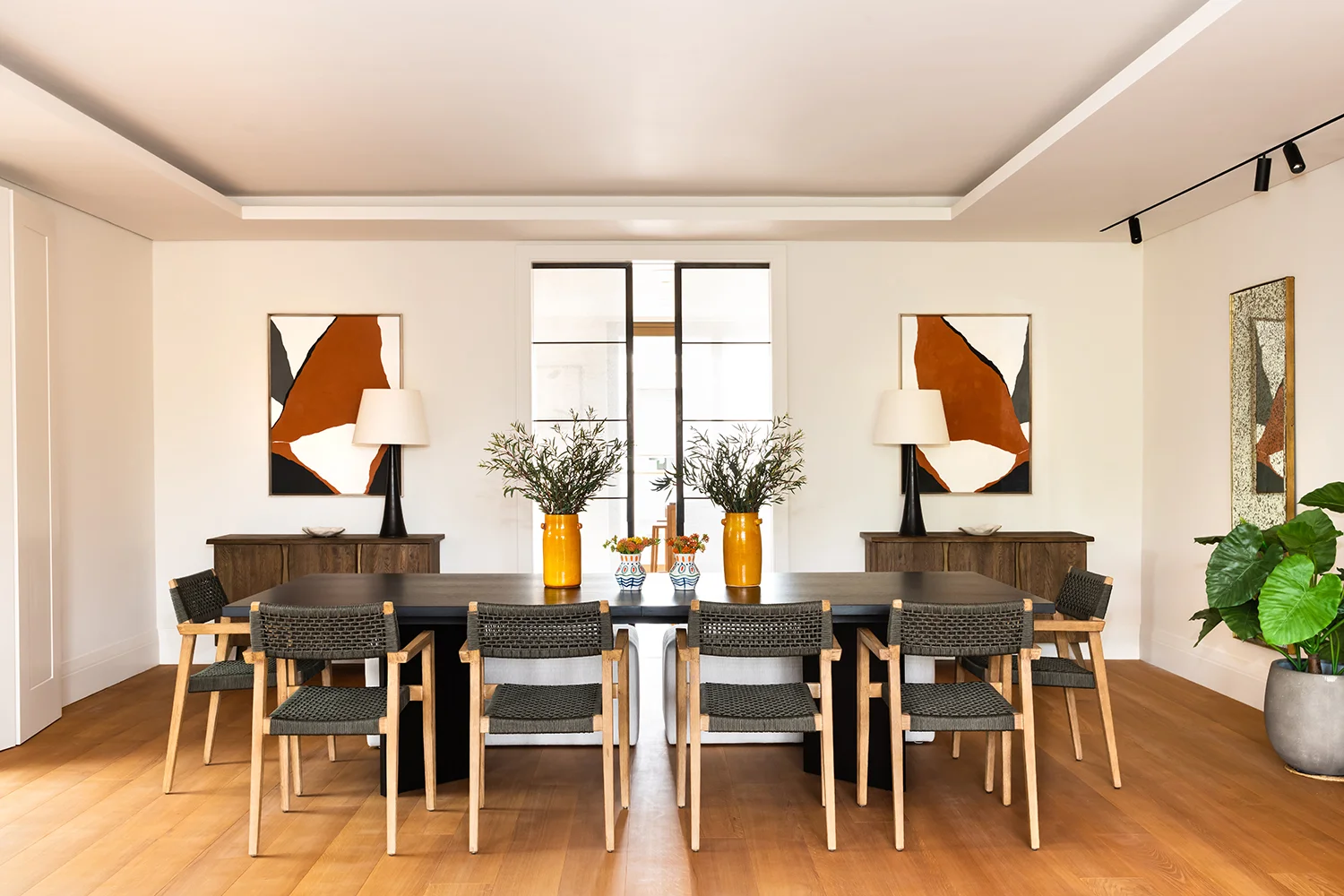 A.LONDON_Holland_Park_Villas_005_Kitchen_Dining_Area.jpg