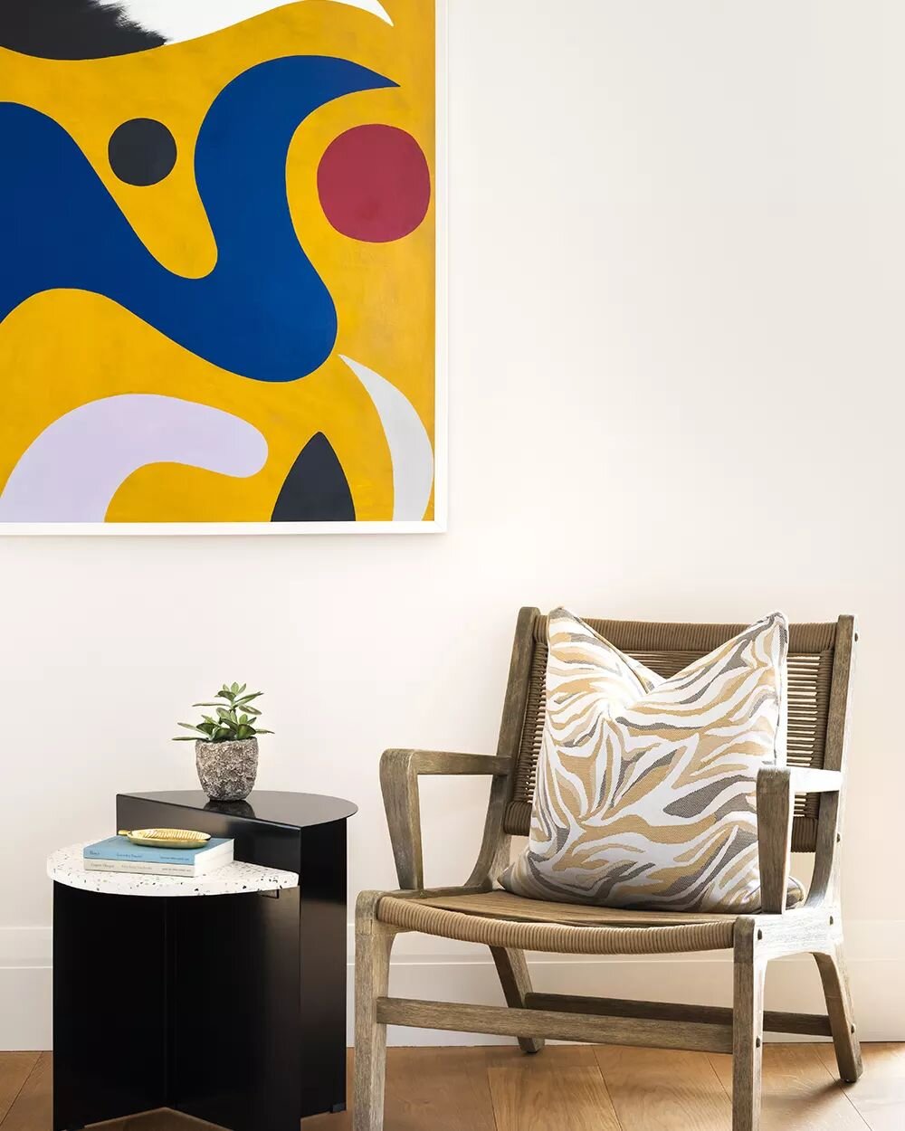 Who says art only belongs in museums? 🎨 

Adding a pop of colour and personality to your interiors with some funky, fresh pieces makes a space feel more inviting and personable.