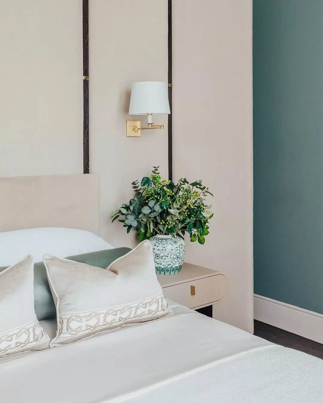Looking for collaborative, luxury interior designers who bring your clients vision to life, and are there step-by-step throughout the entire process?&nbsp;⭐ 

In association with Accouter, our international award-winning Signature Interior Architectu