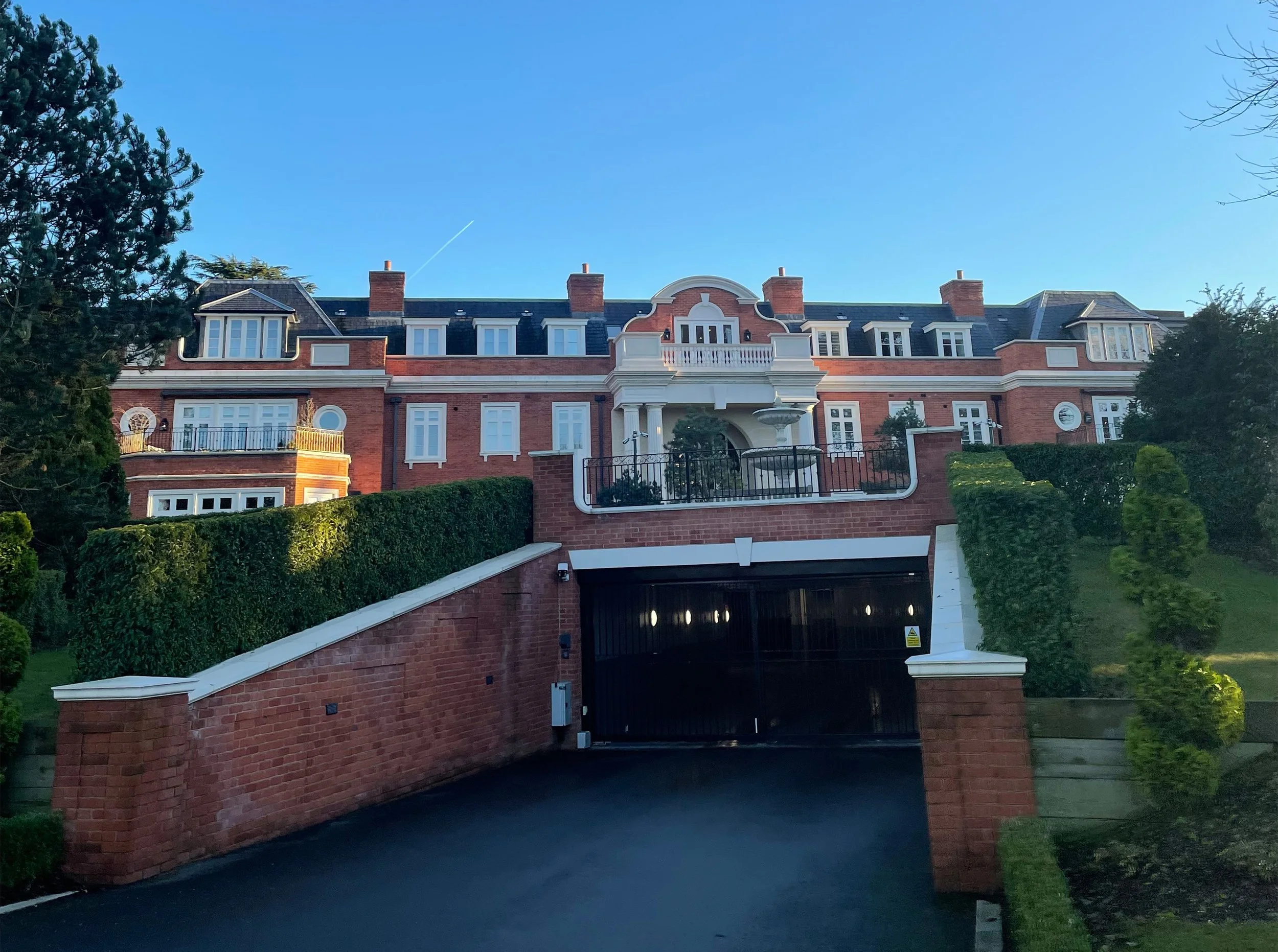 Knight Frank home counties super prime property