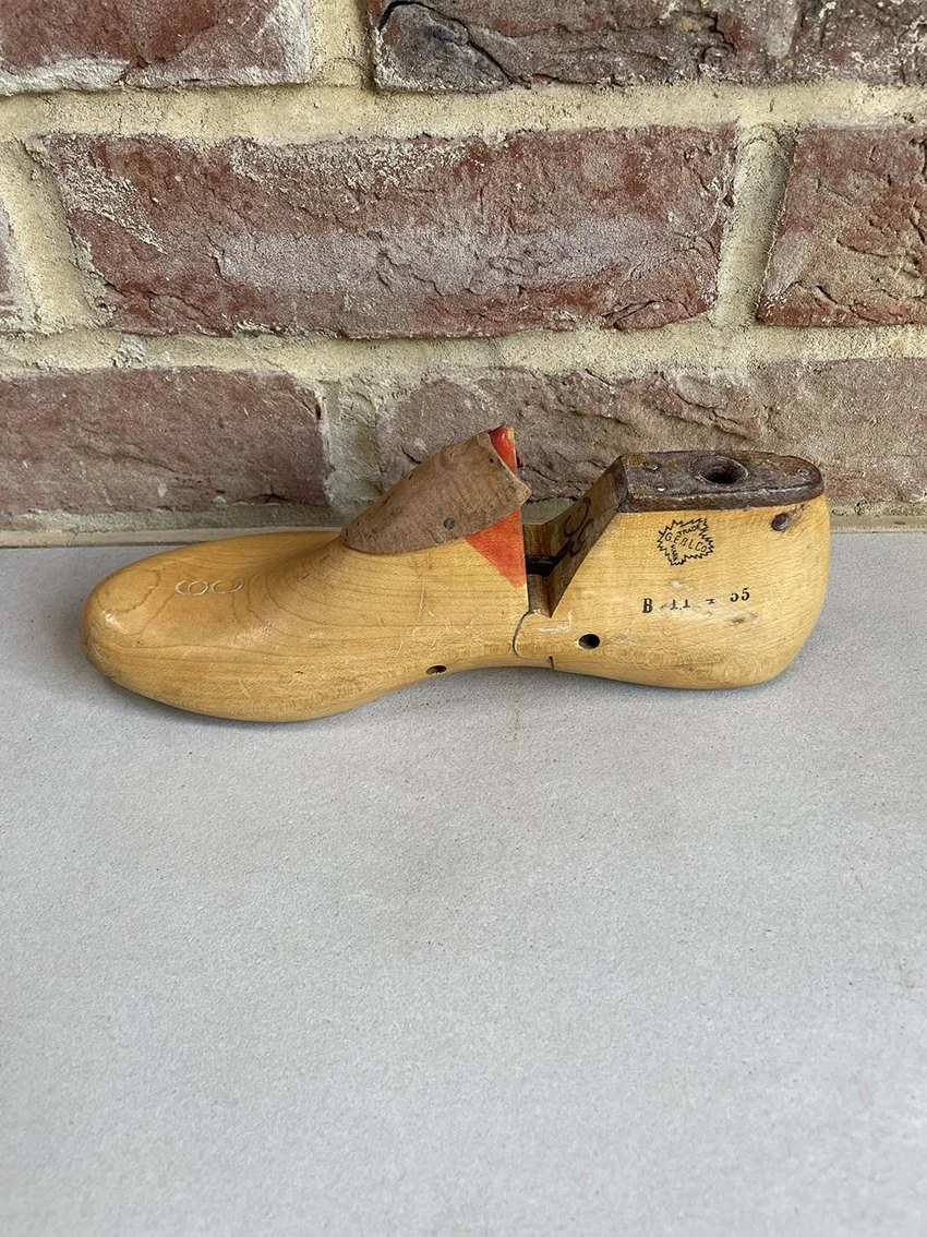 Vintage_shoelast_02c.jpg