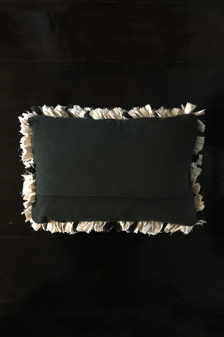 THOM18-boucherouite-style-rag-rug-cushion-B-0004.jpg