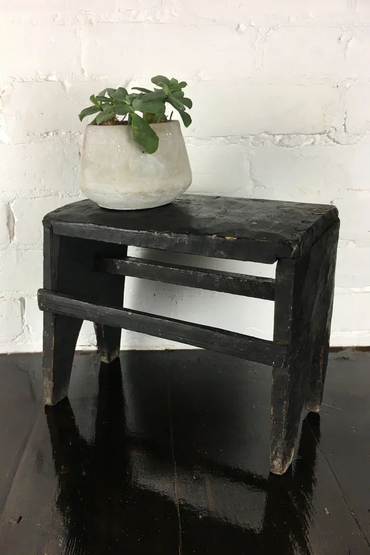 THOM18-vintage-wooden-step-0001.jpg