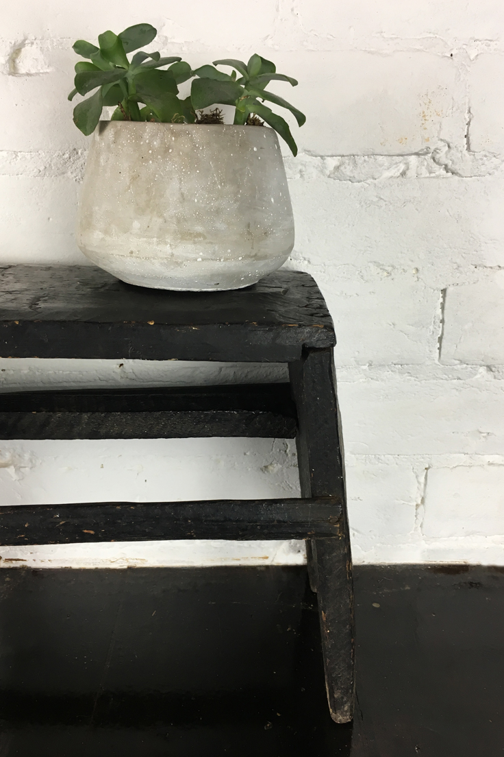 THOM18-vintage-wooden-step-0004.jpg