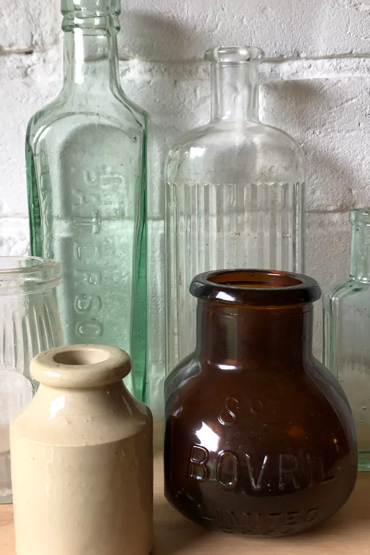 THOM19-vintage-glass-bottles-C10-002.jpg