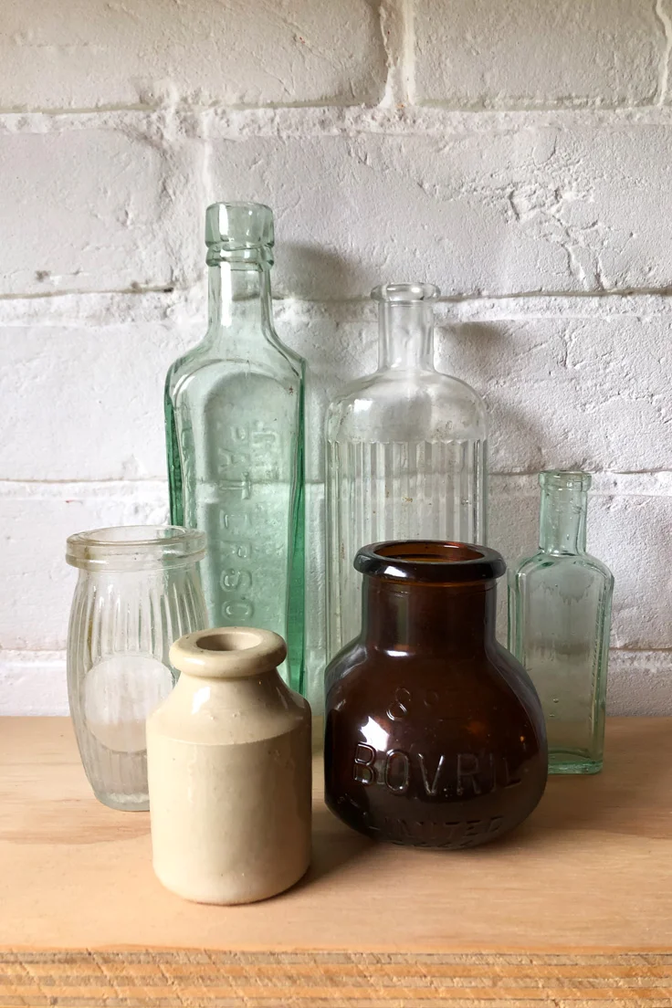 THOM19-vintage-glass-bottles-C10-001.jpg