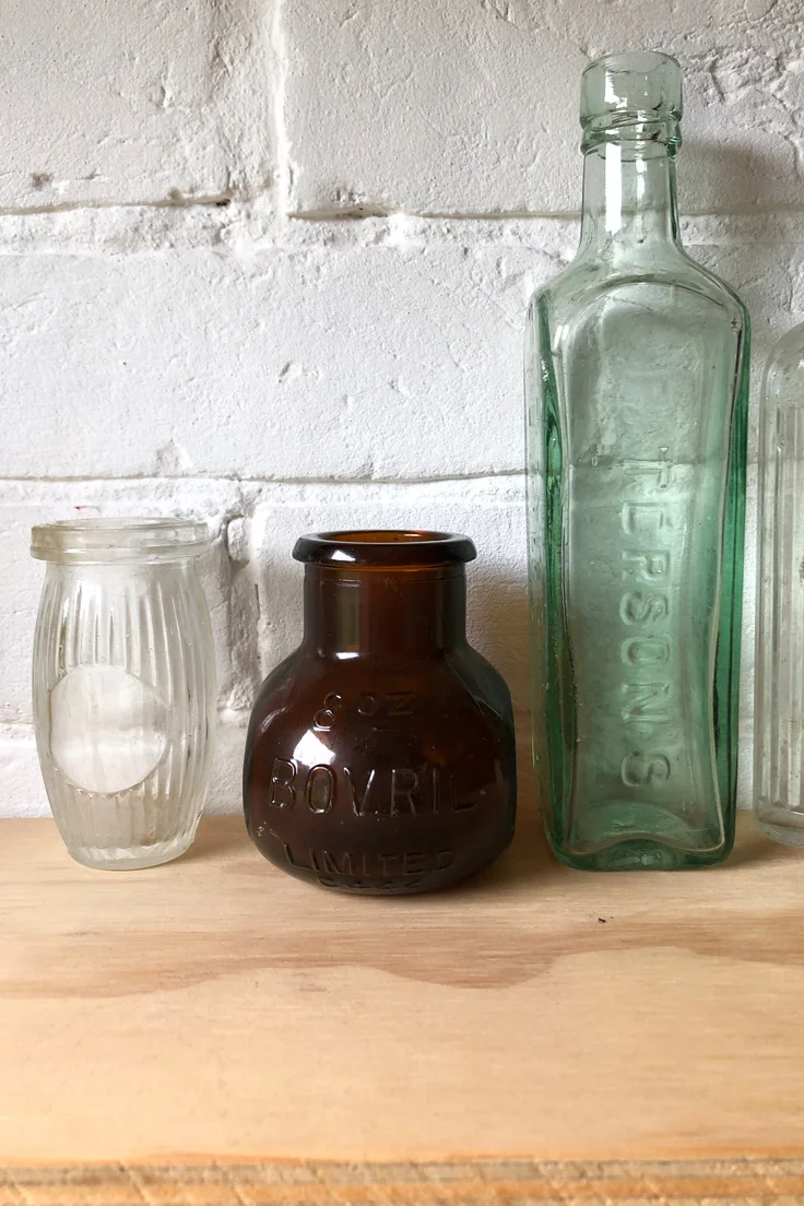 THOM19-vintage-glass-bottles-C10-003.jpg