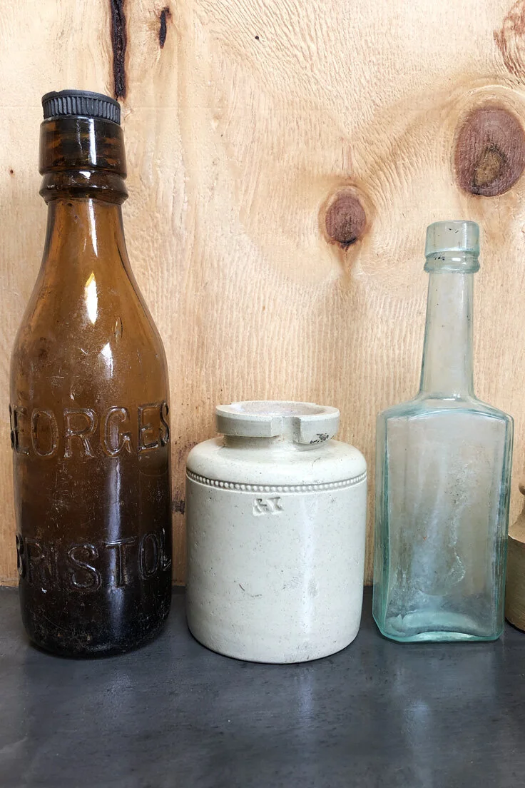 THOM19-vintage-glass-bottles-C12-003.jpg