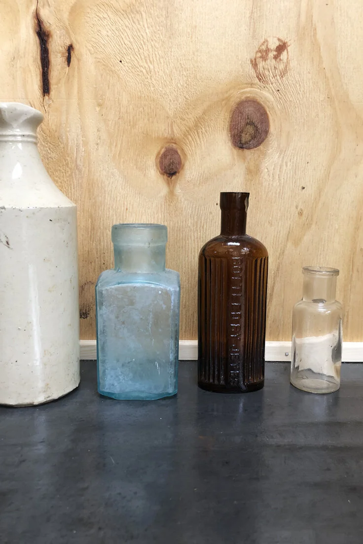 THOM20-vintage-glass-bottles-C16-004.jpg